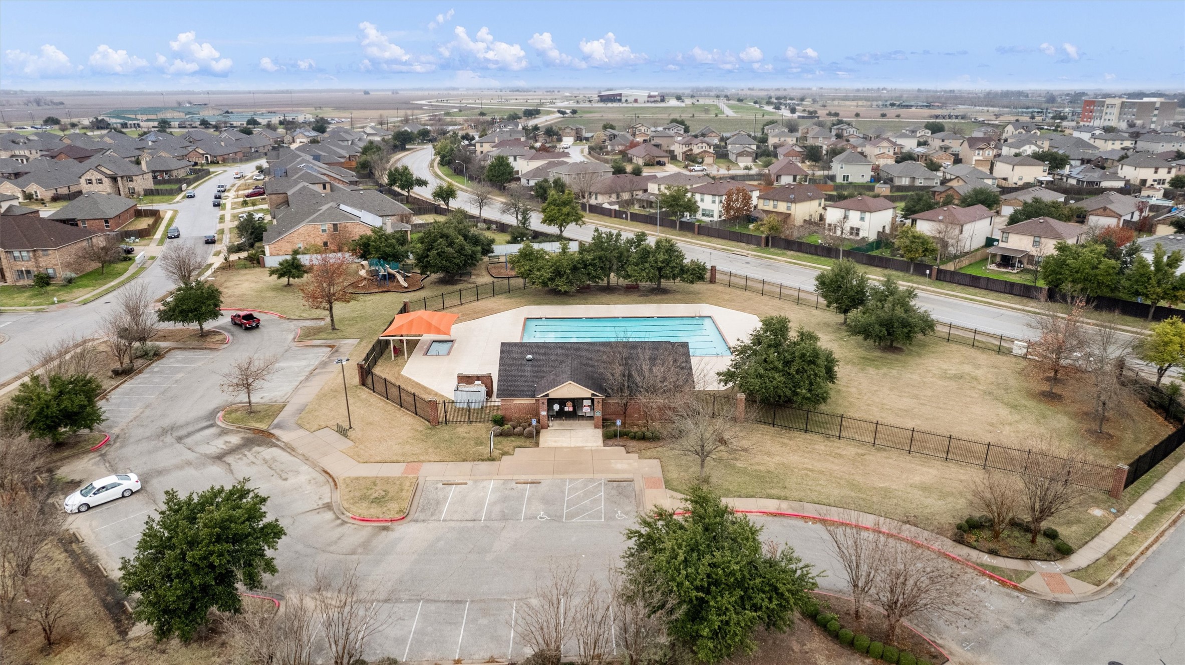 main property photo 31