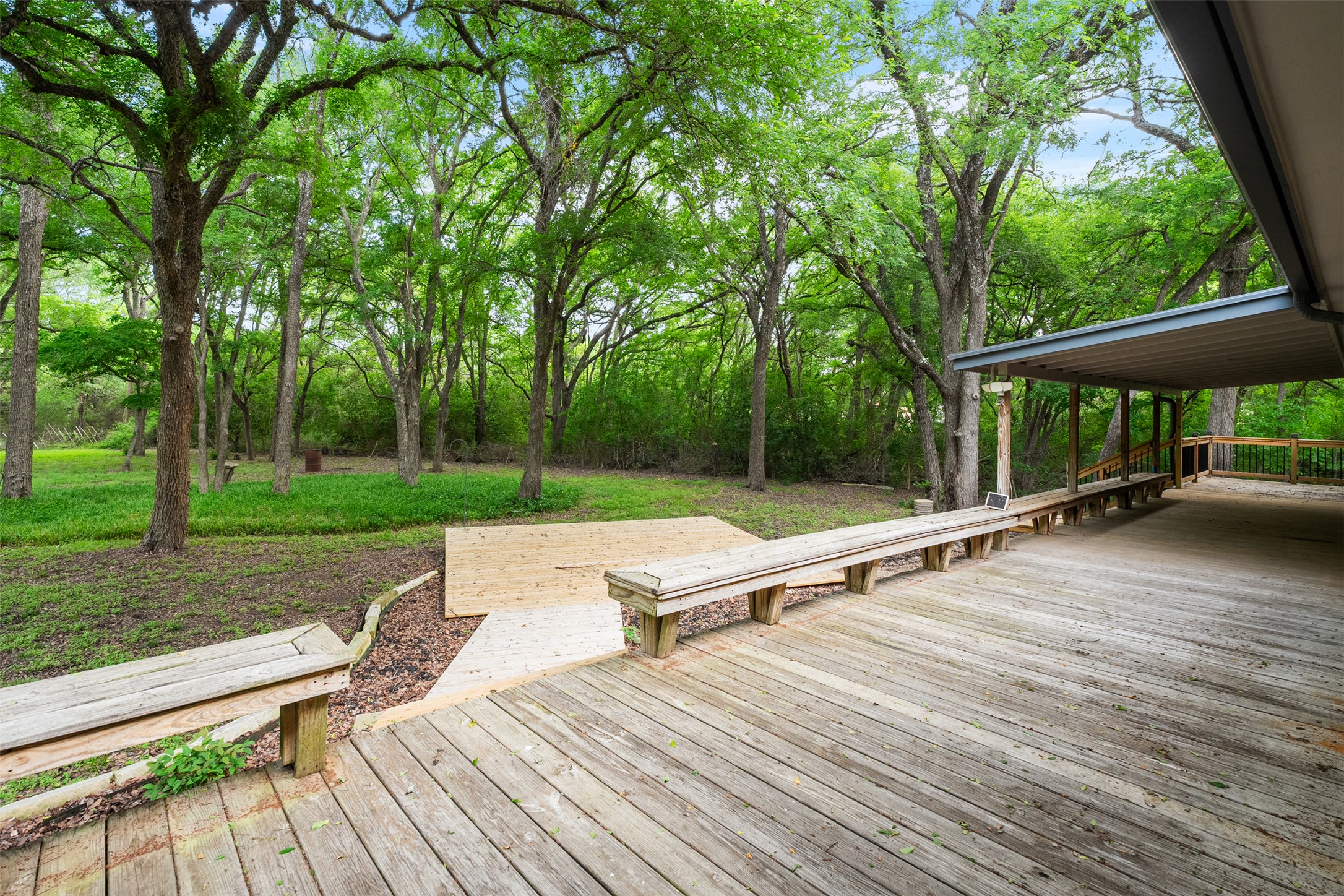 main property photo 27