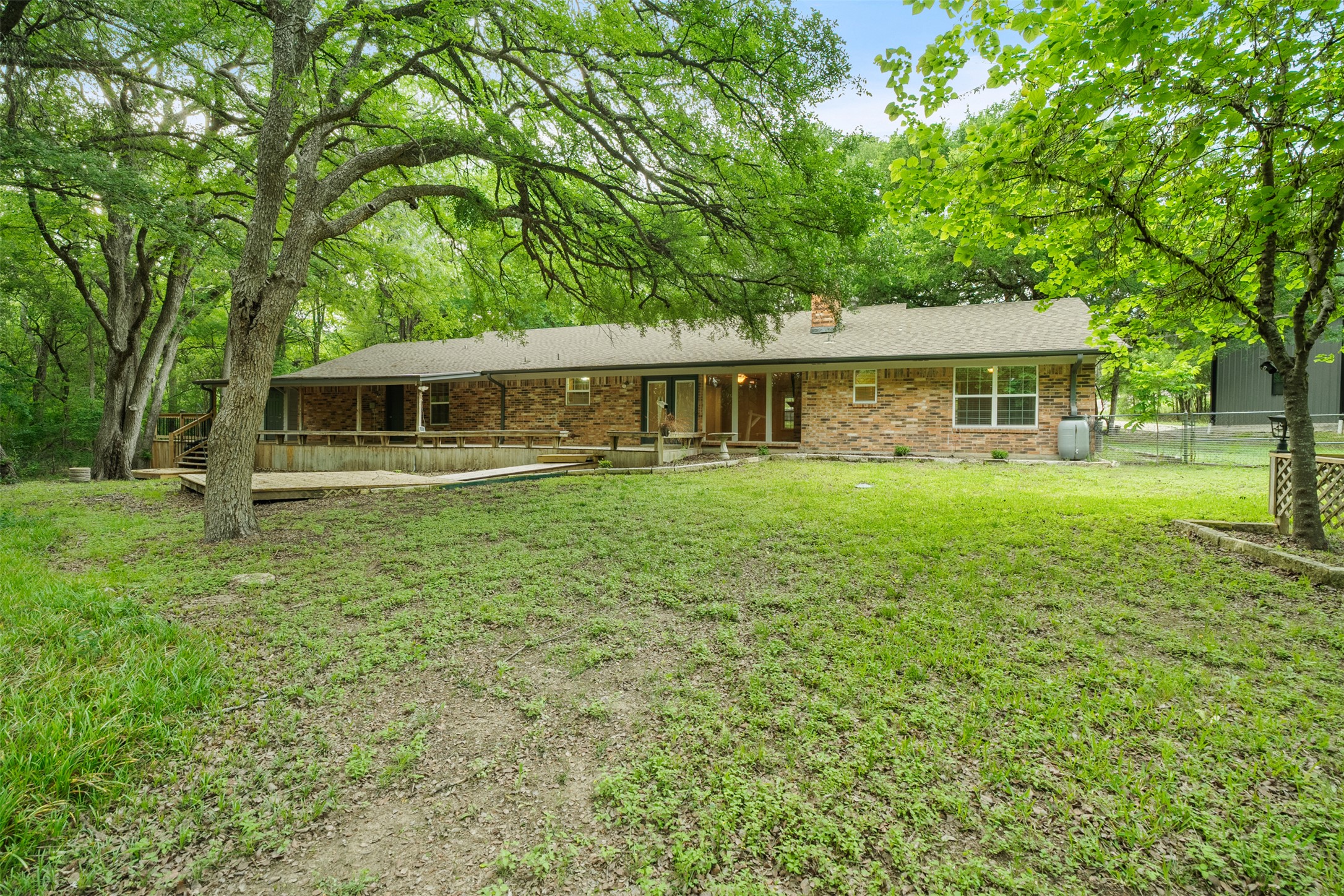 main property photo 29