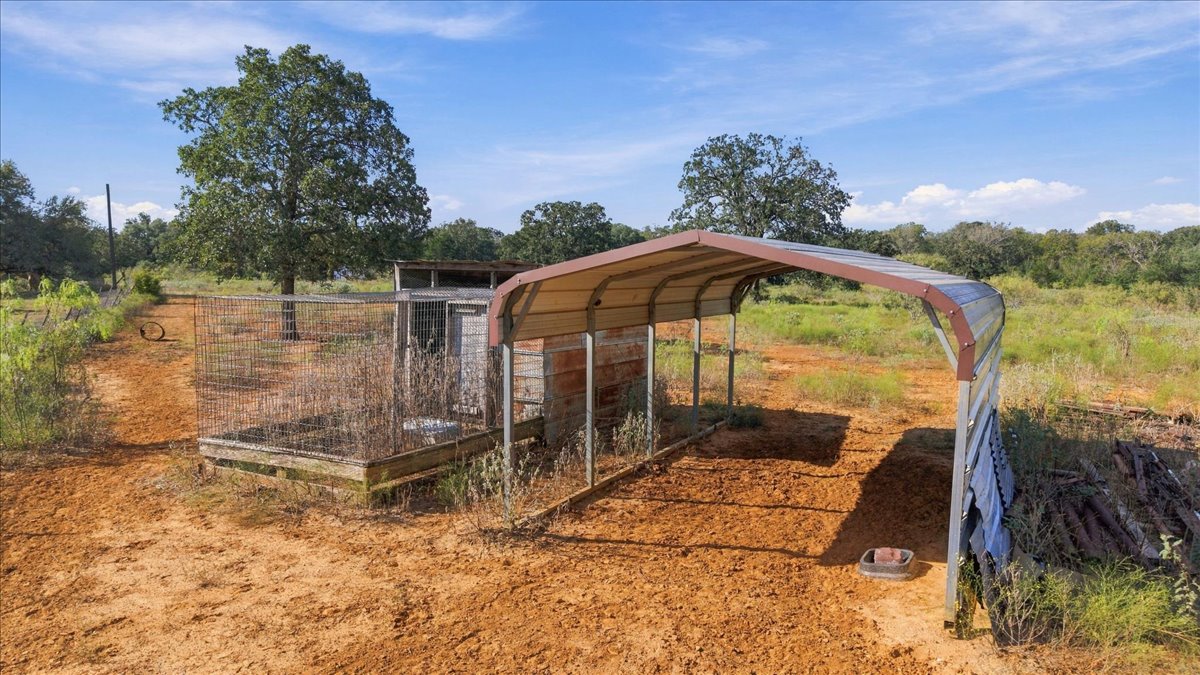 main property photo 23