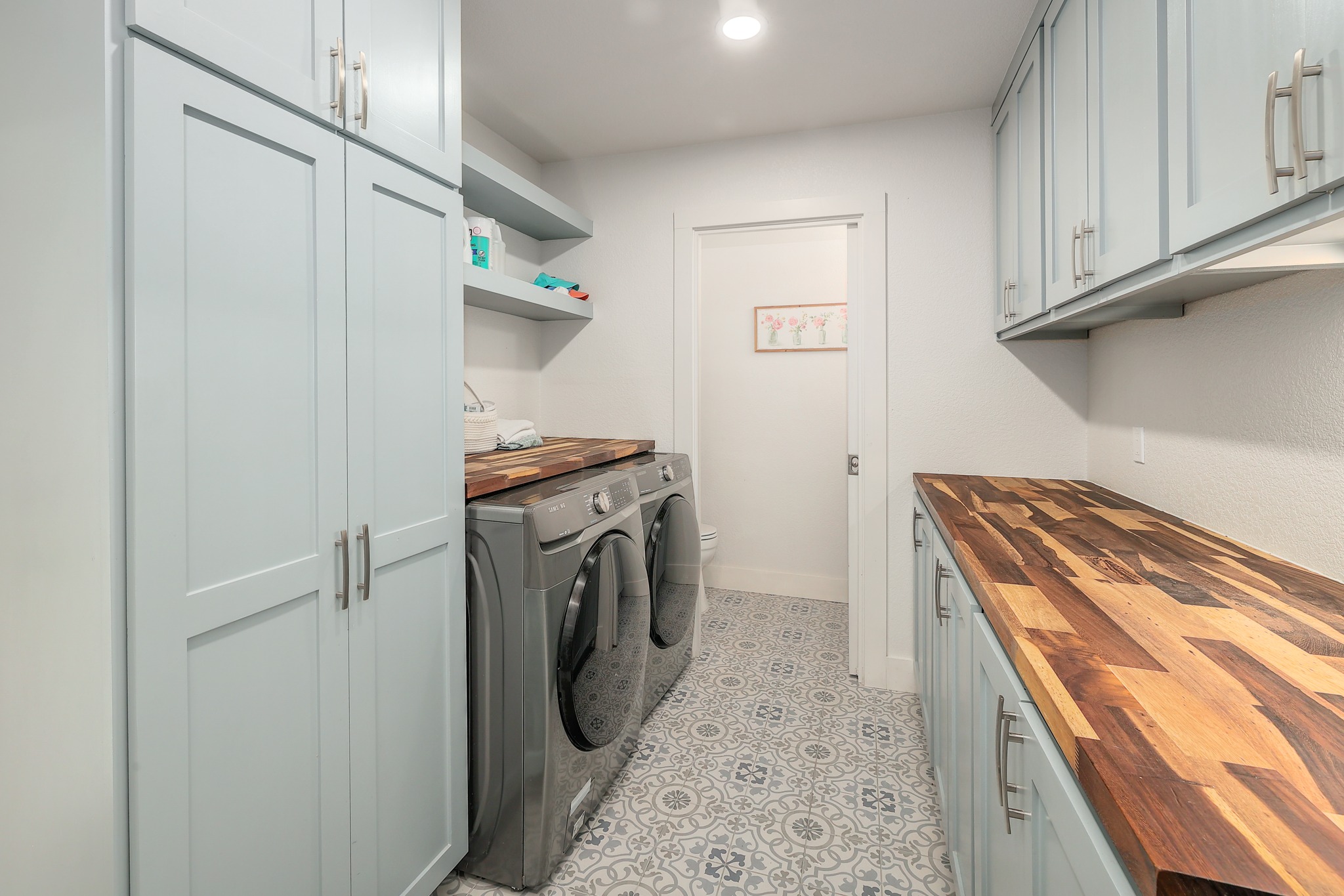 main property photo 16