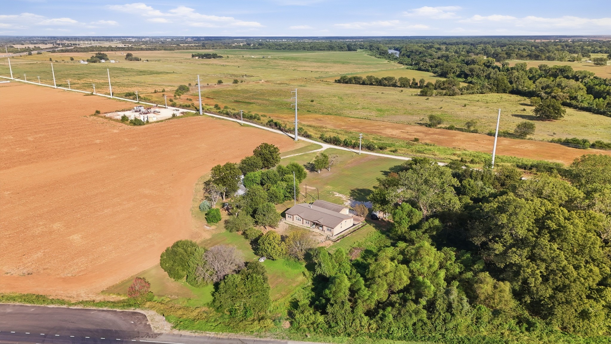 main property photo 21