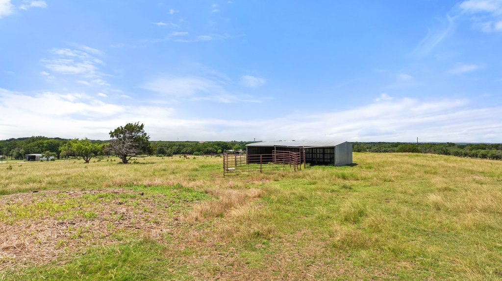 main property photo 13