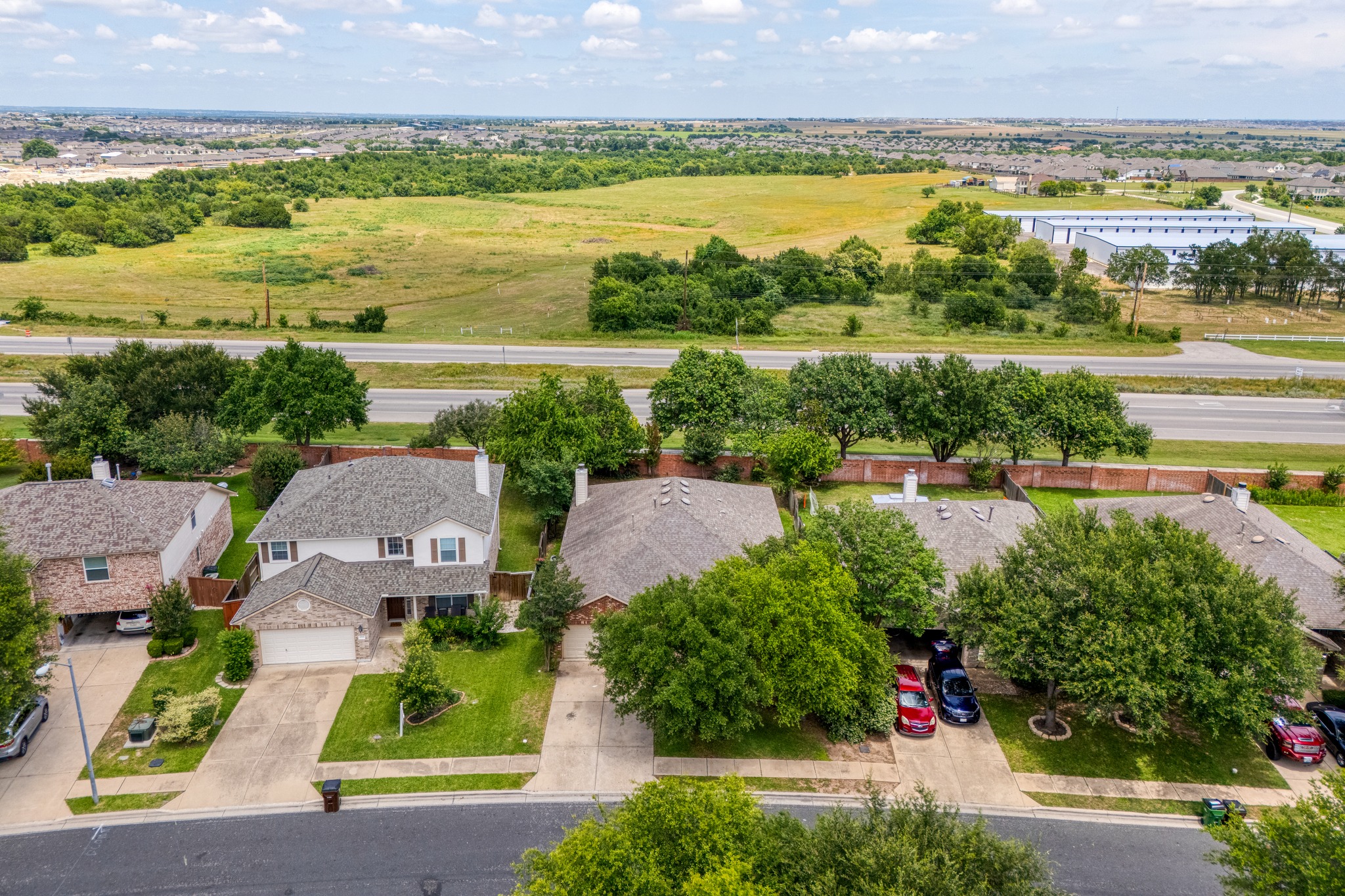 main property photo 30