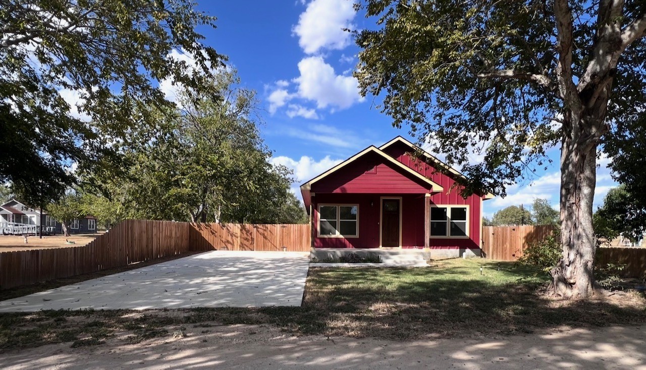main property photo 1