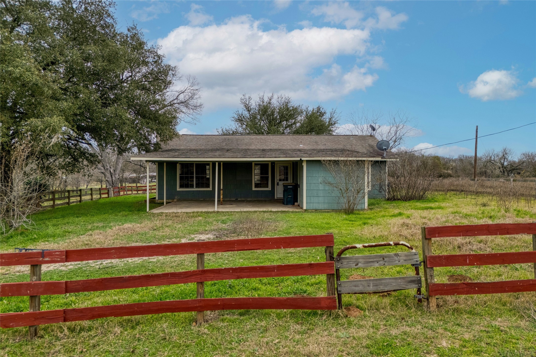 main property photo 5