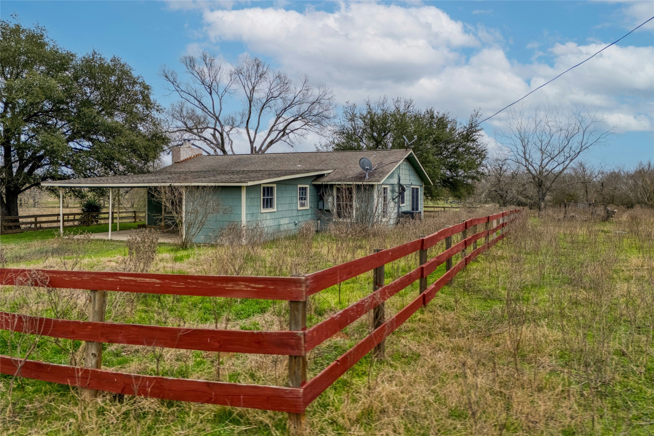 main property photo 6