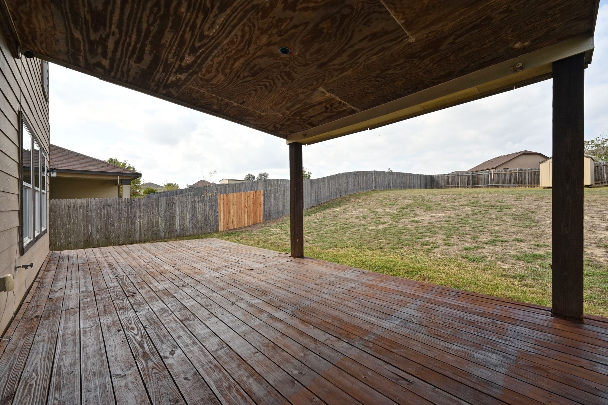main property photo 22