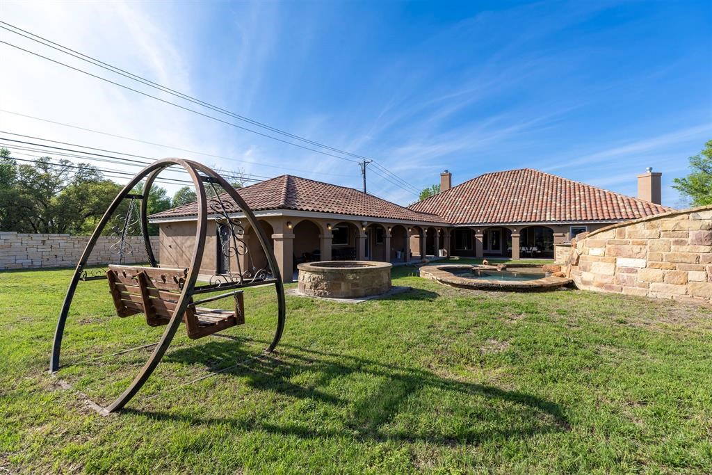 main property photo 35