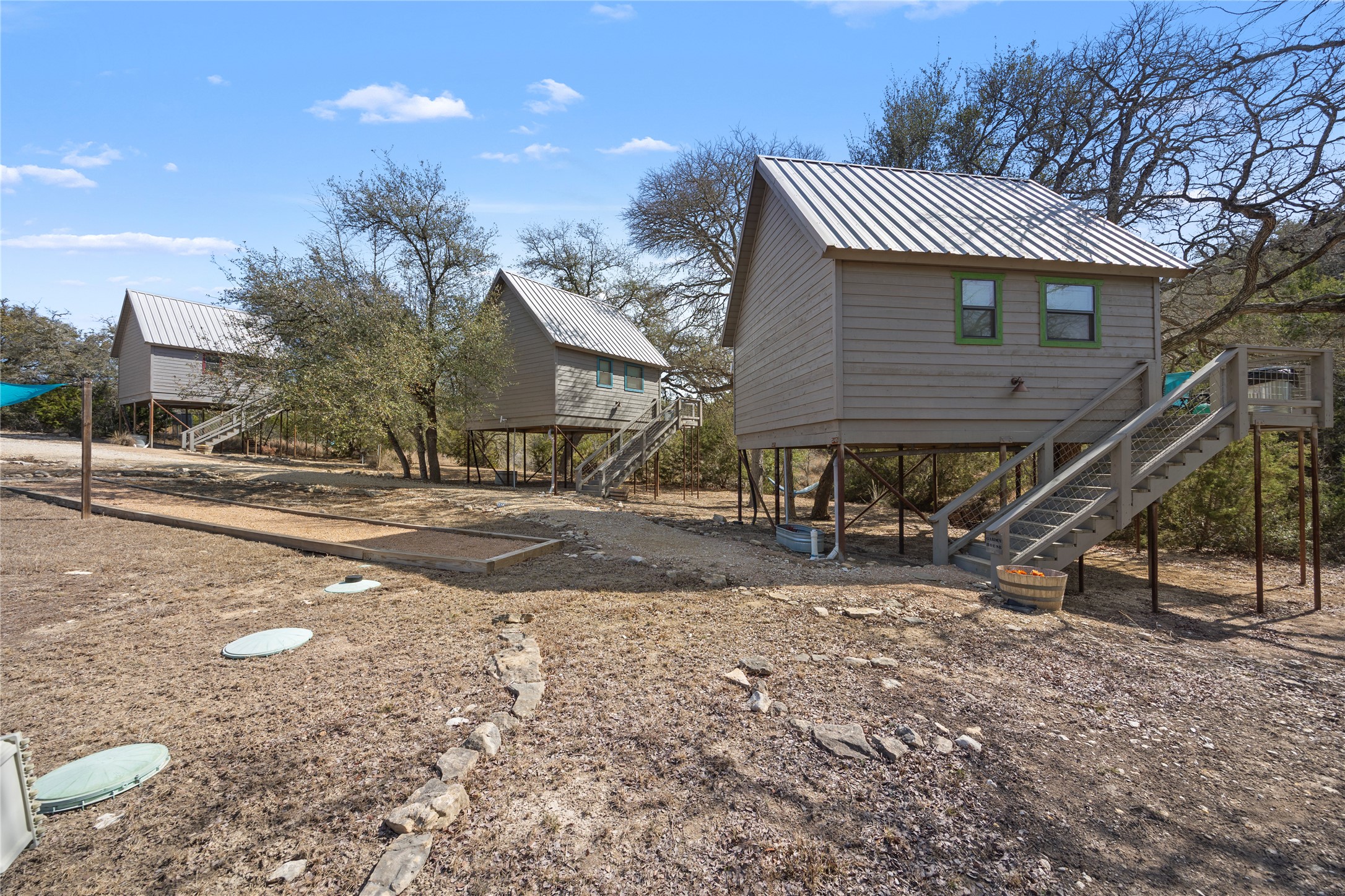 main property photo 19