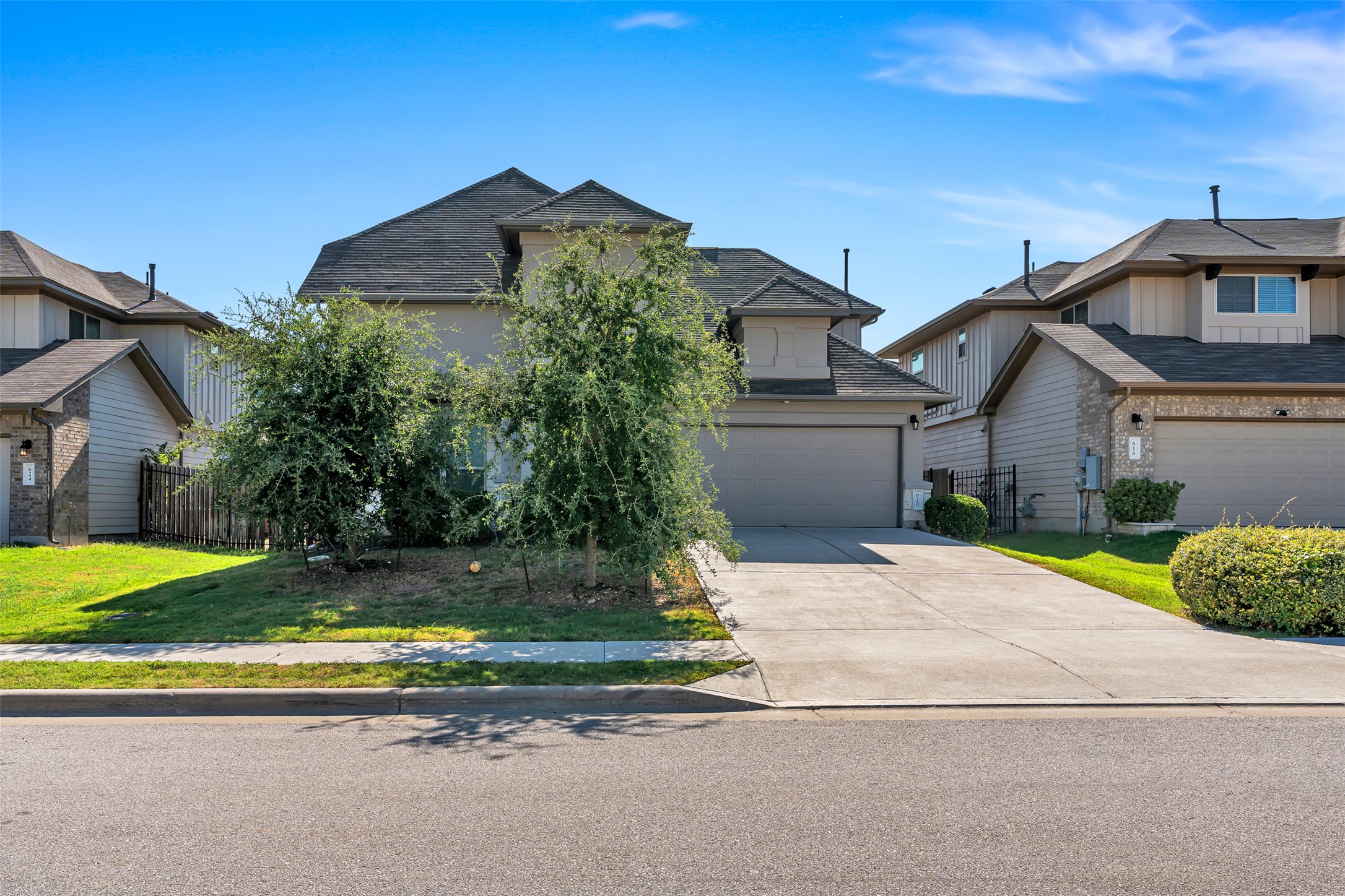 main property photo 2