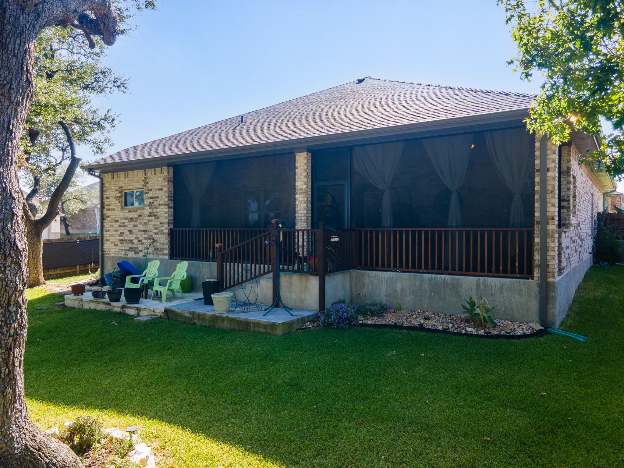 main property photo 27