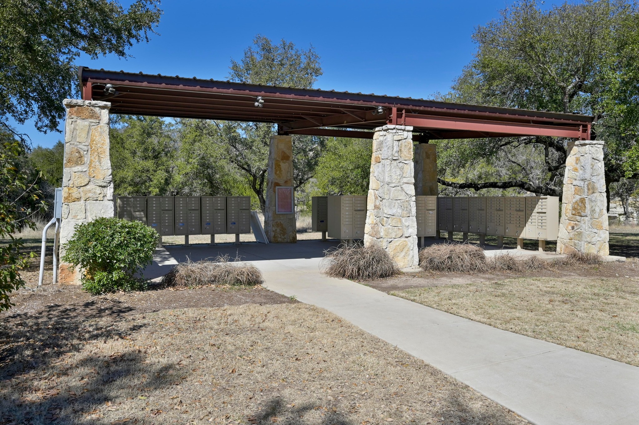 main property photo 35
