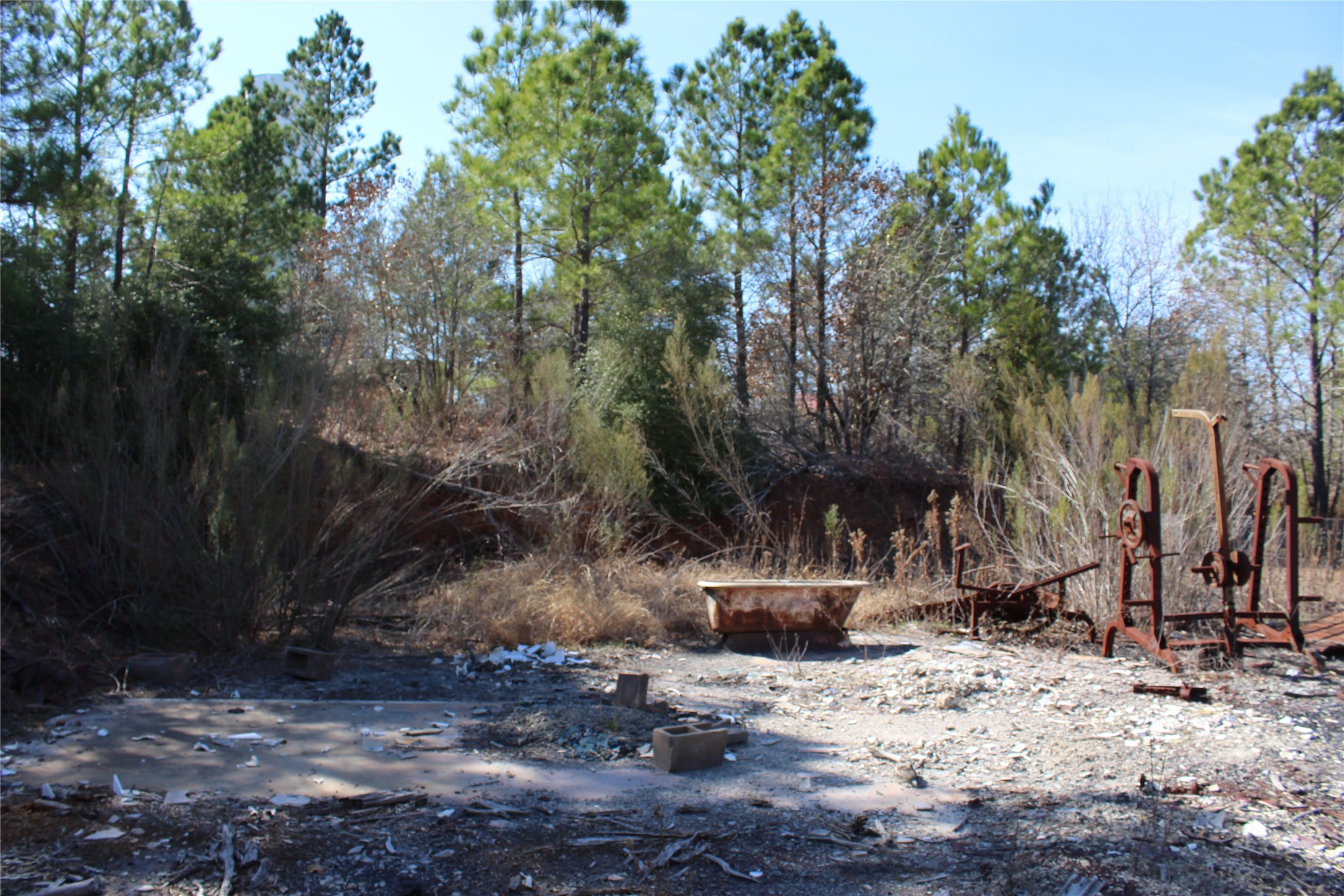 main property photo 16