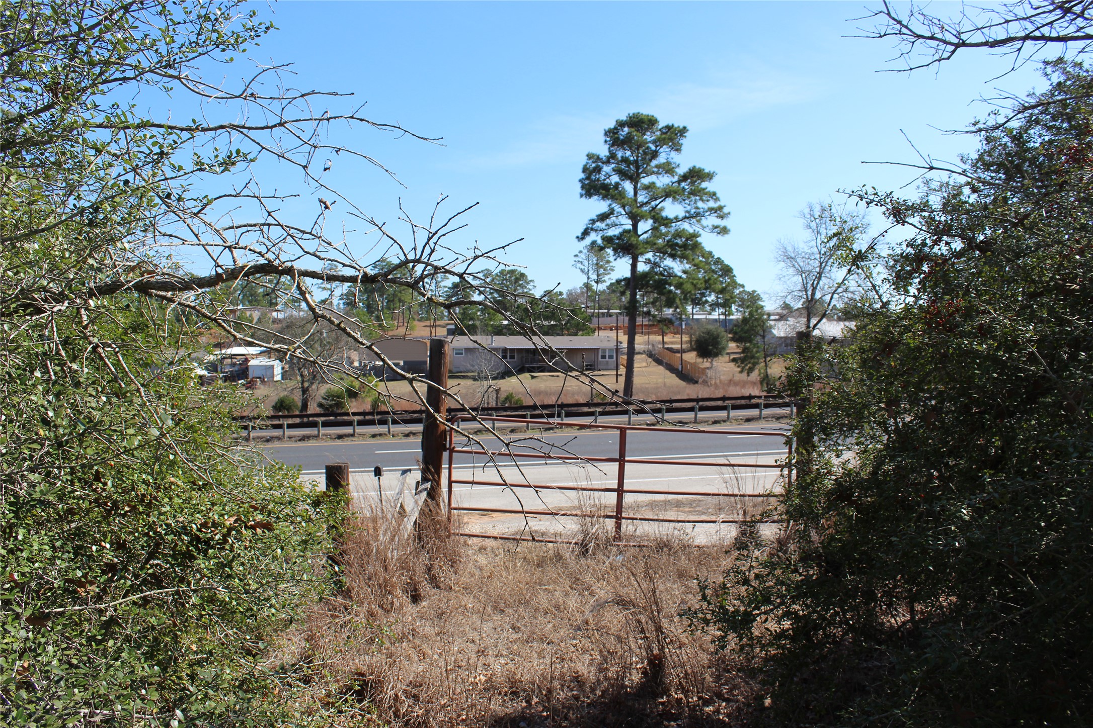 main property photo 5