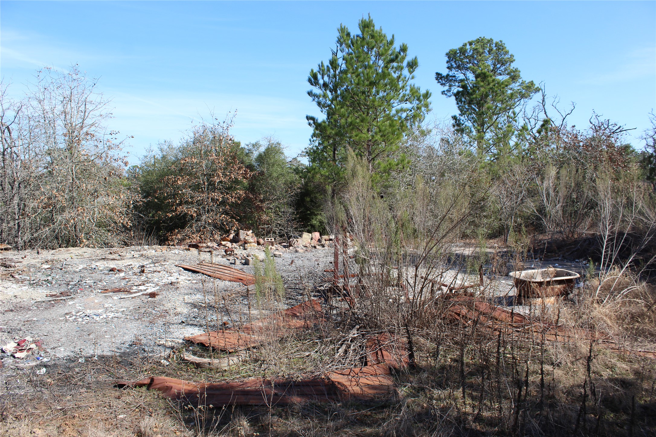main property photo 9