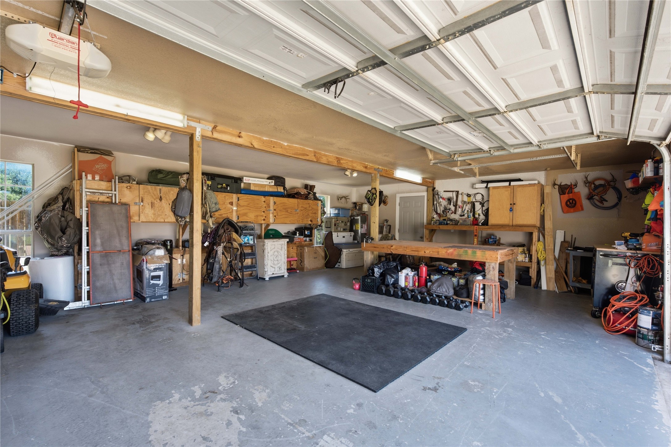 main property photo 25