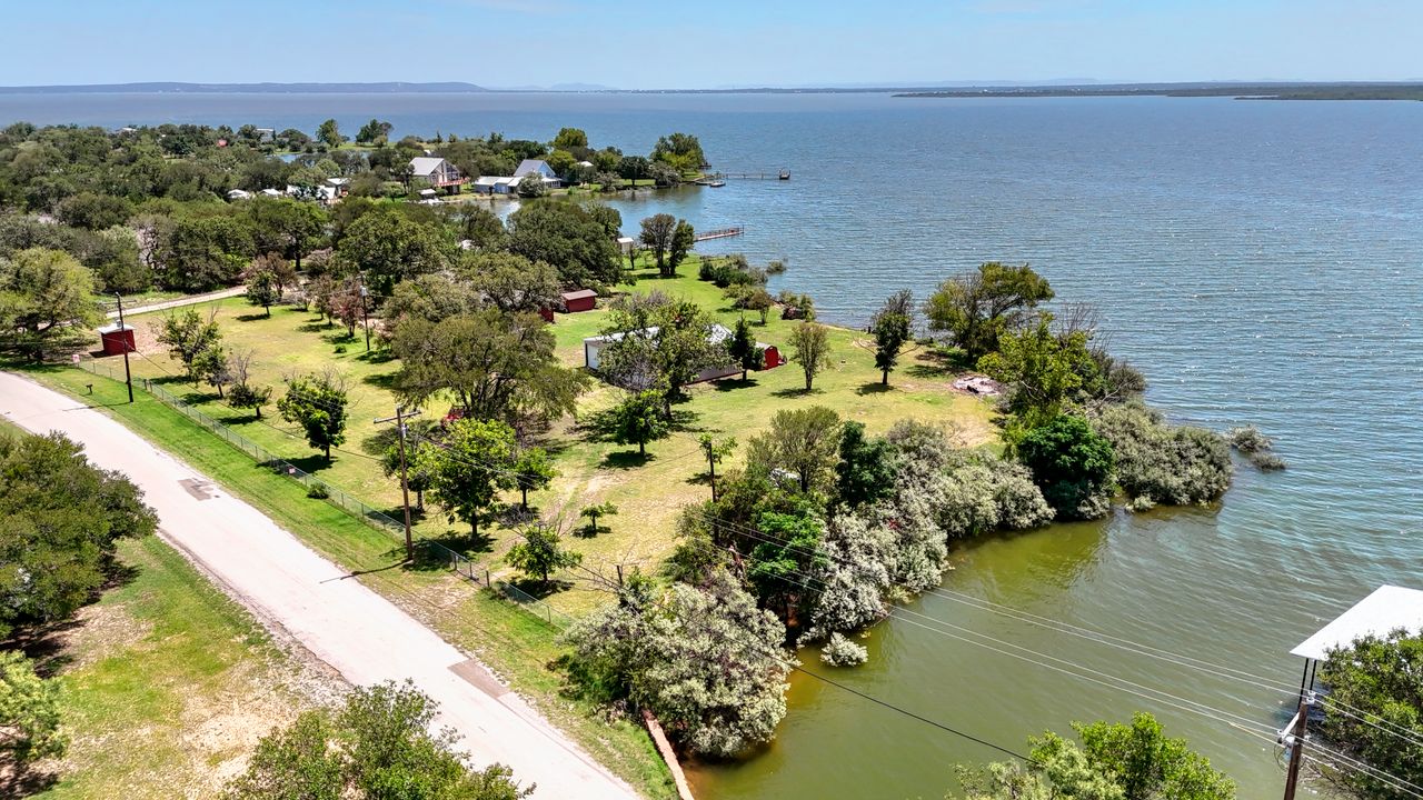 main property photo 36