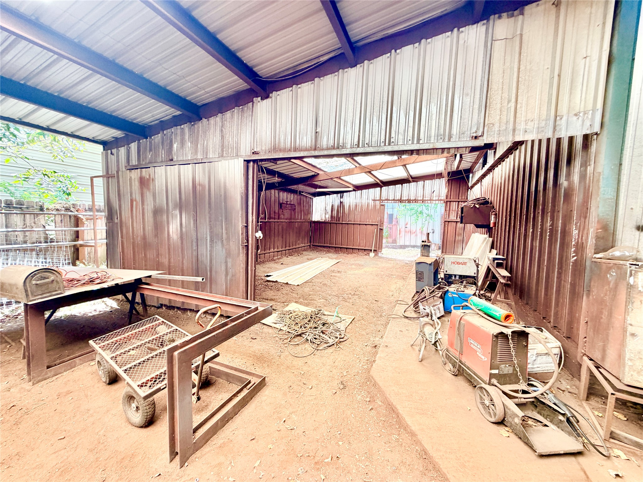 main property photo 5