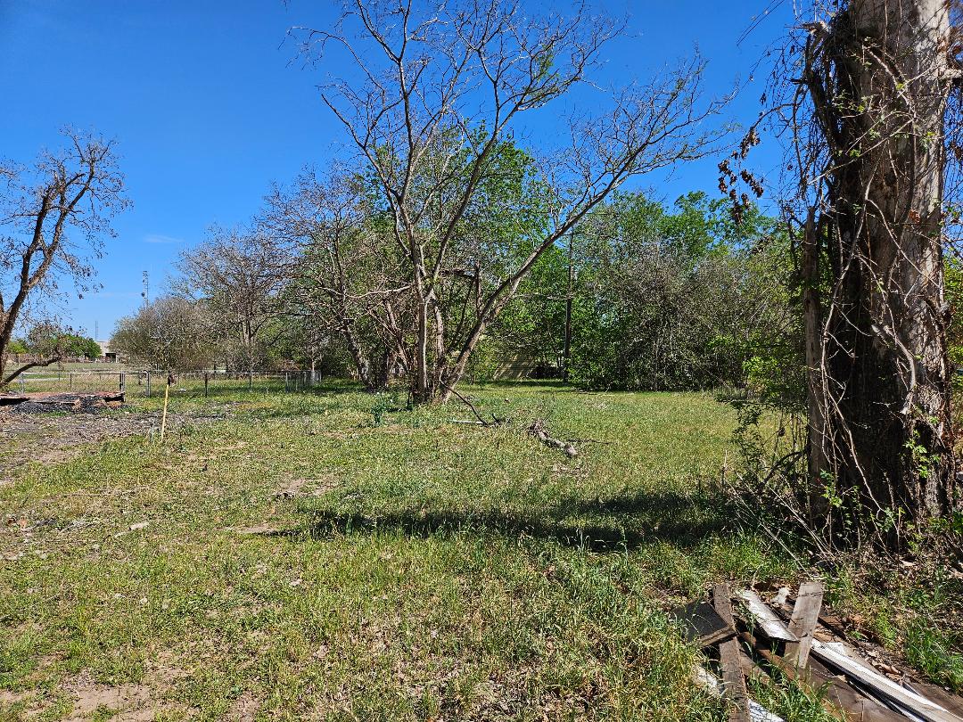 main property photo 4