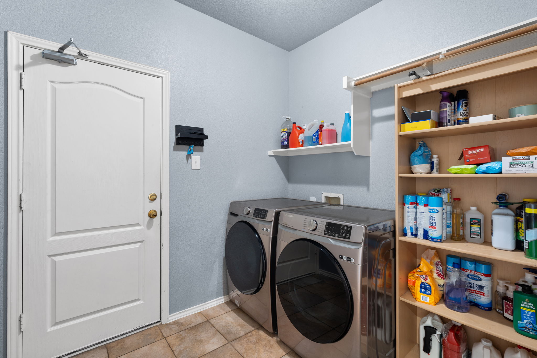 main property photo 15
