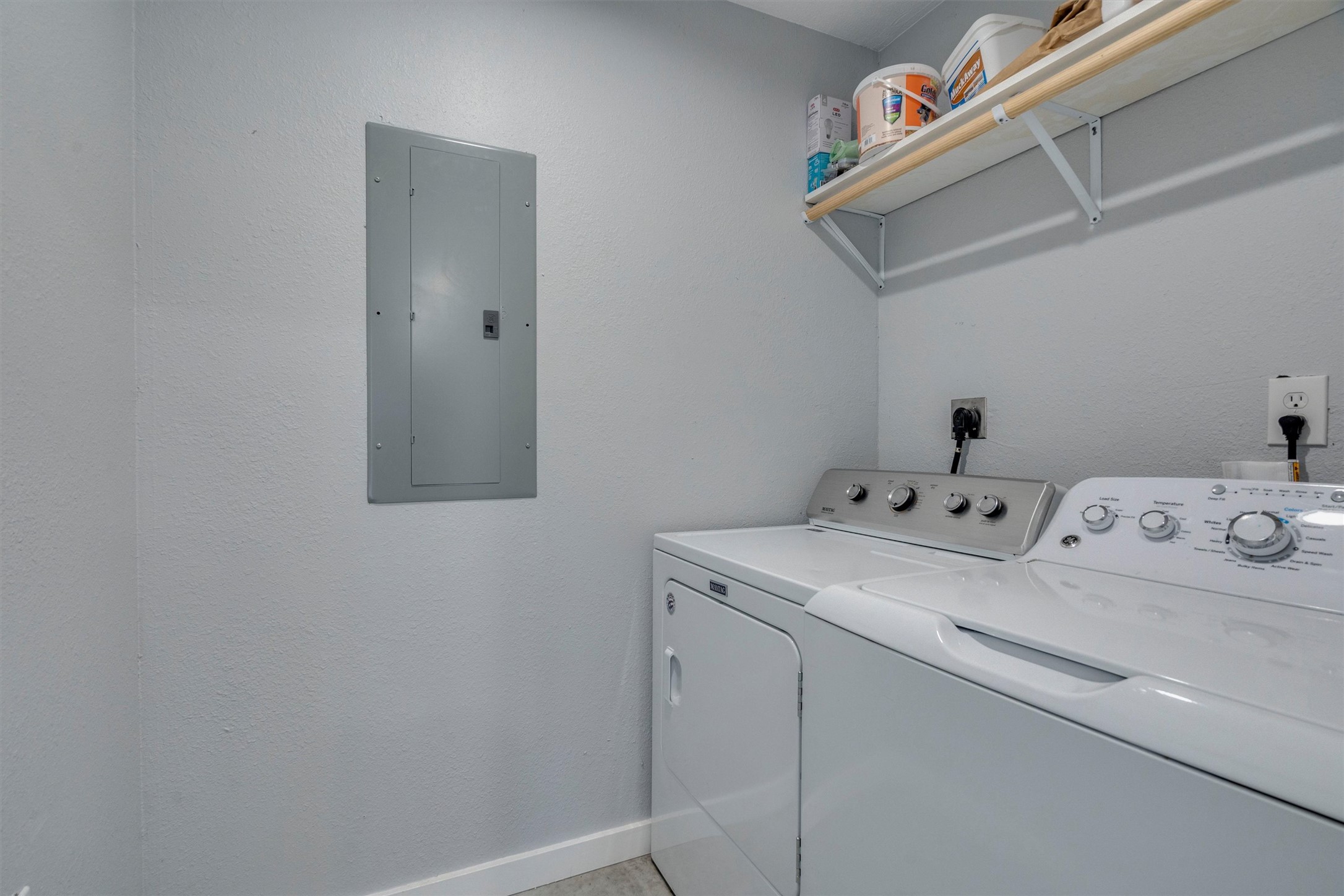 main property photo 17