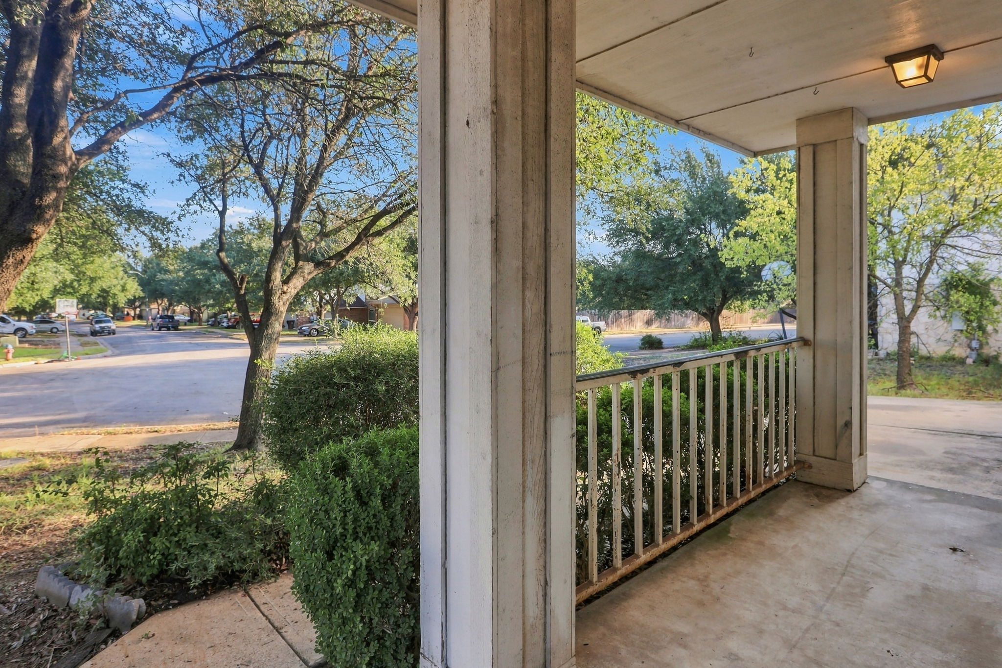 main property photo 28