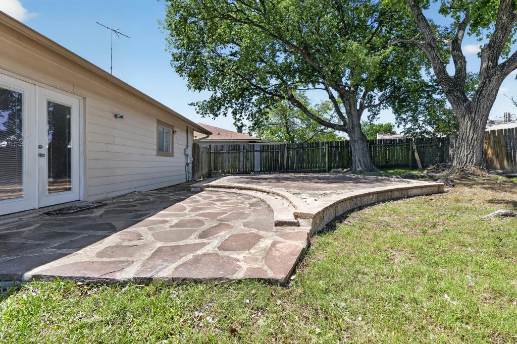 main property photo 26