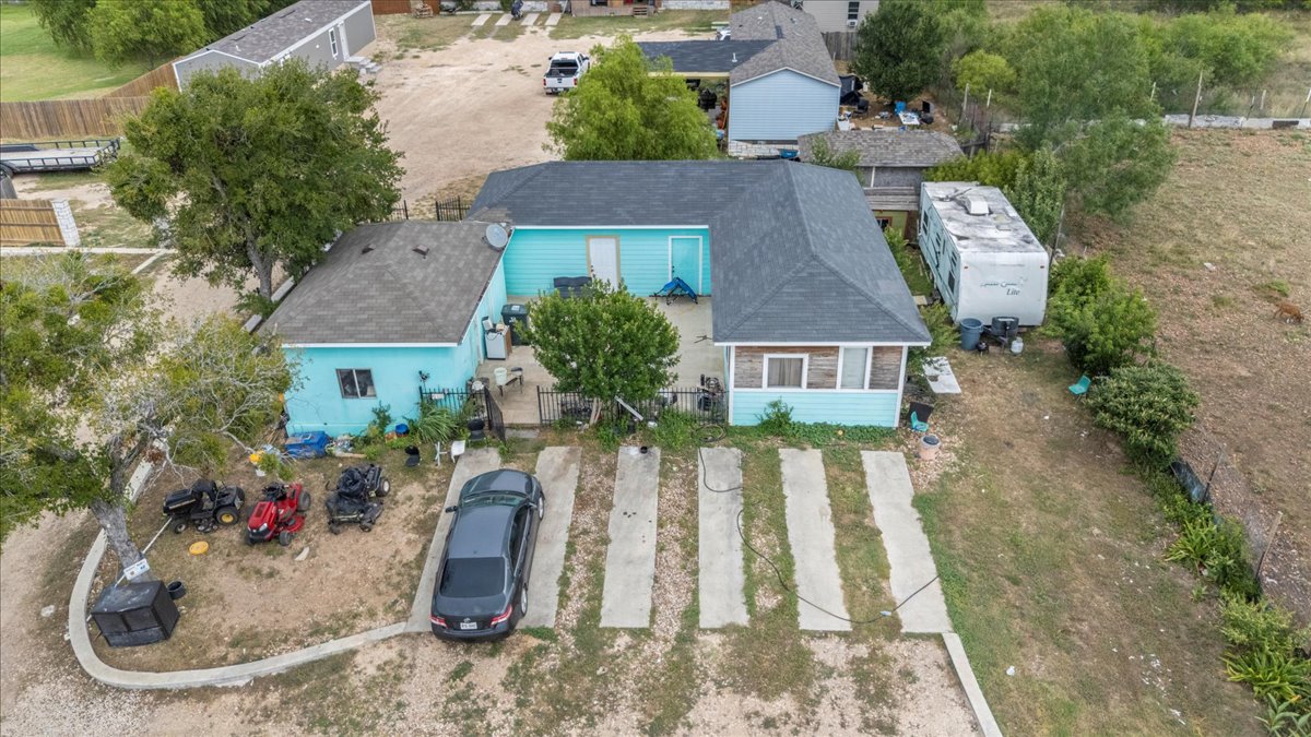 main property photo 10