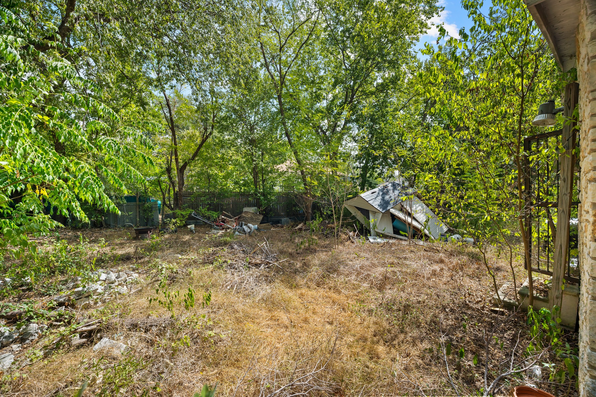 main property photo 9