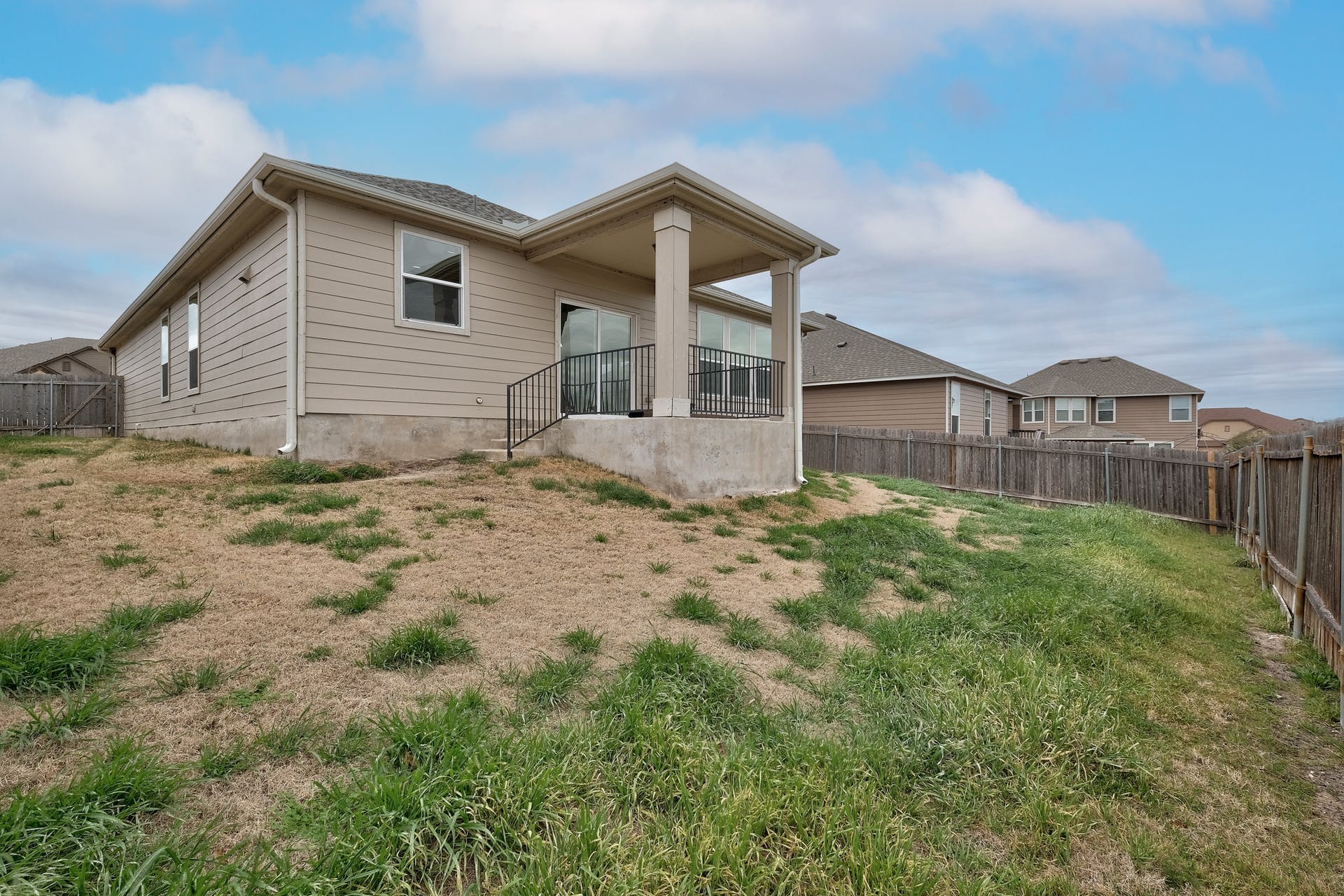 main property photo 29