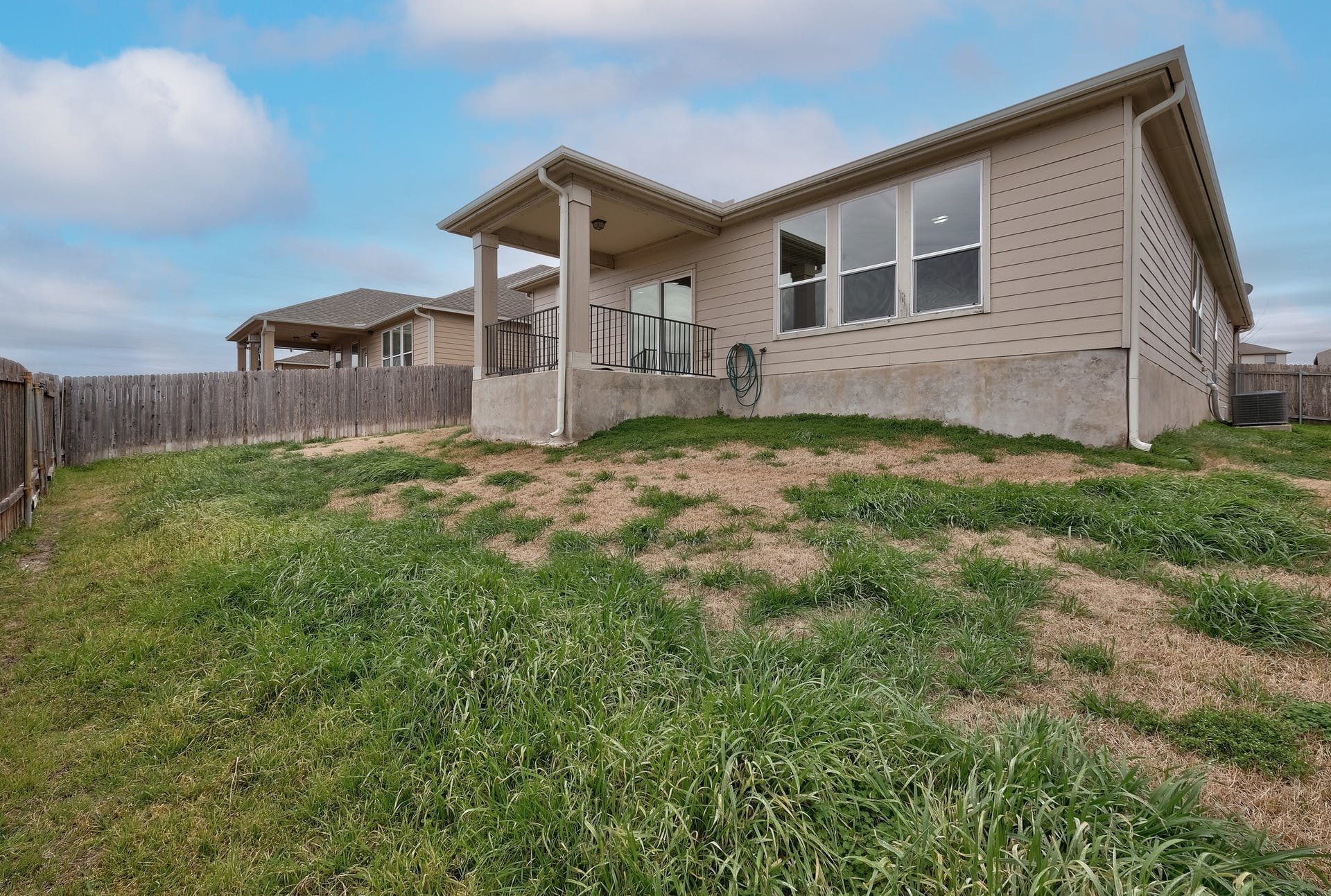 main property photo 30