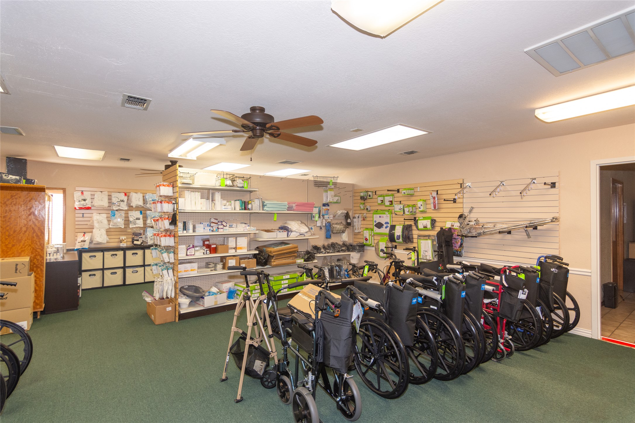 main property photo 7