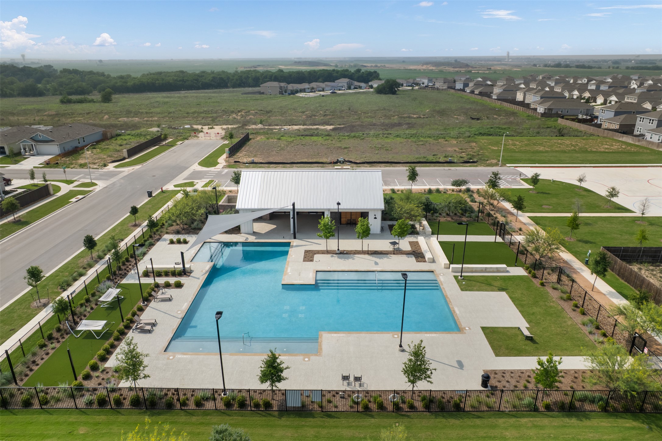 main property photo 32