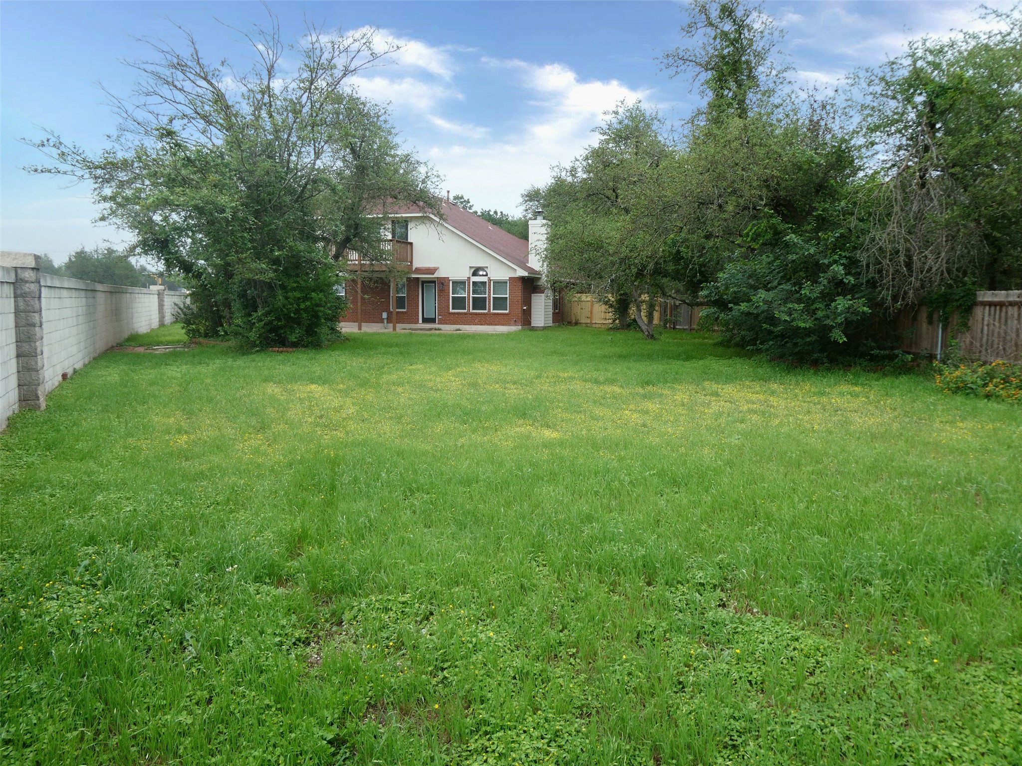 main property photo 24