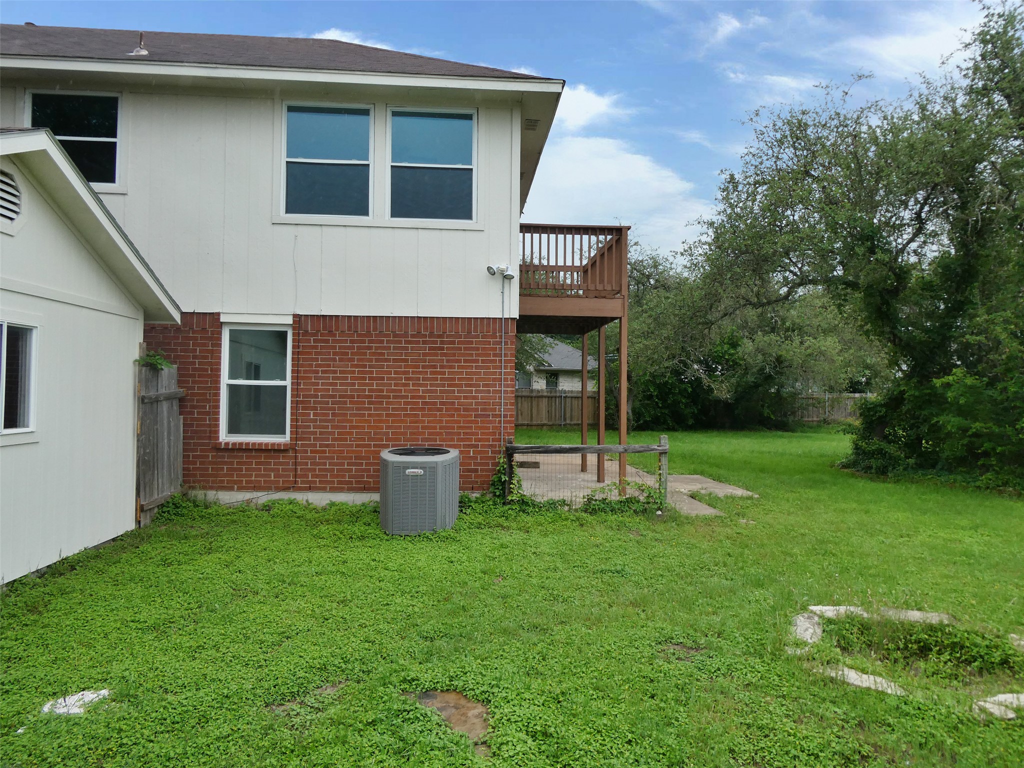 main property photo 27