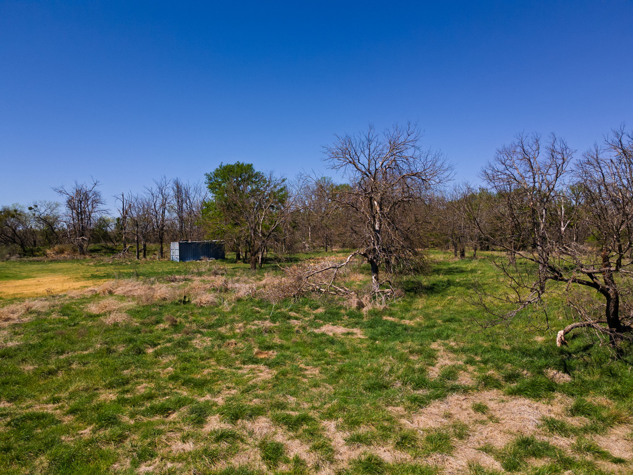 main property photo 30