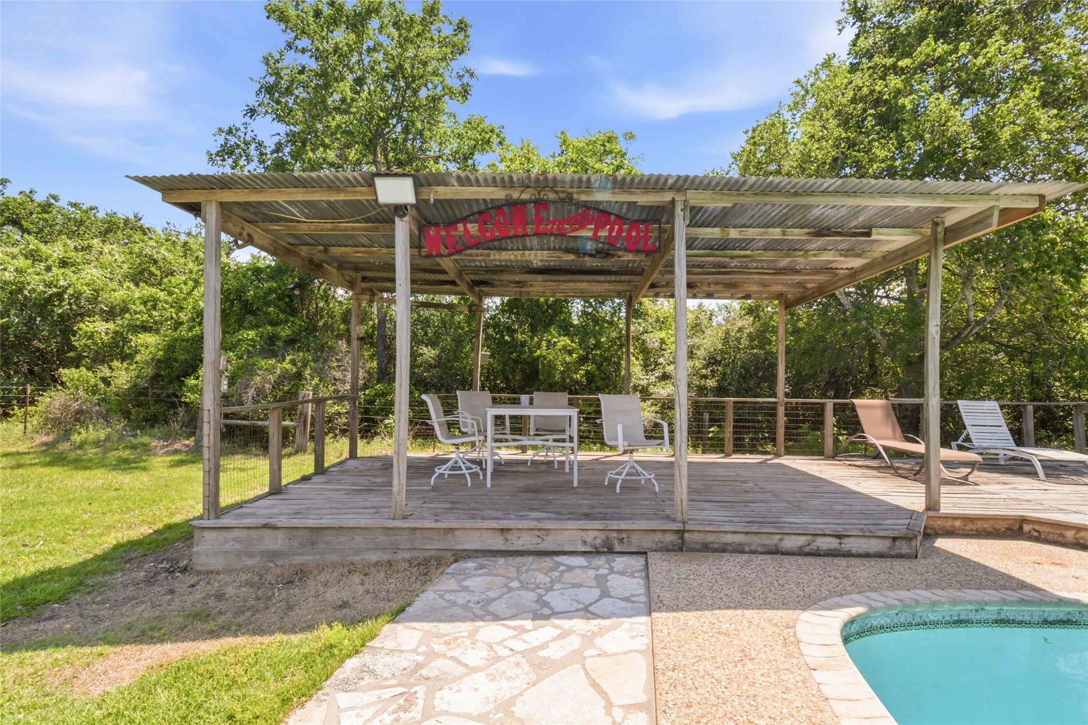 main property photo 5