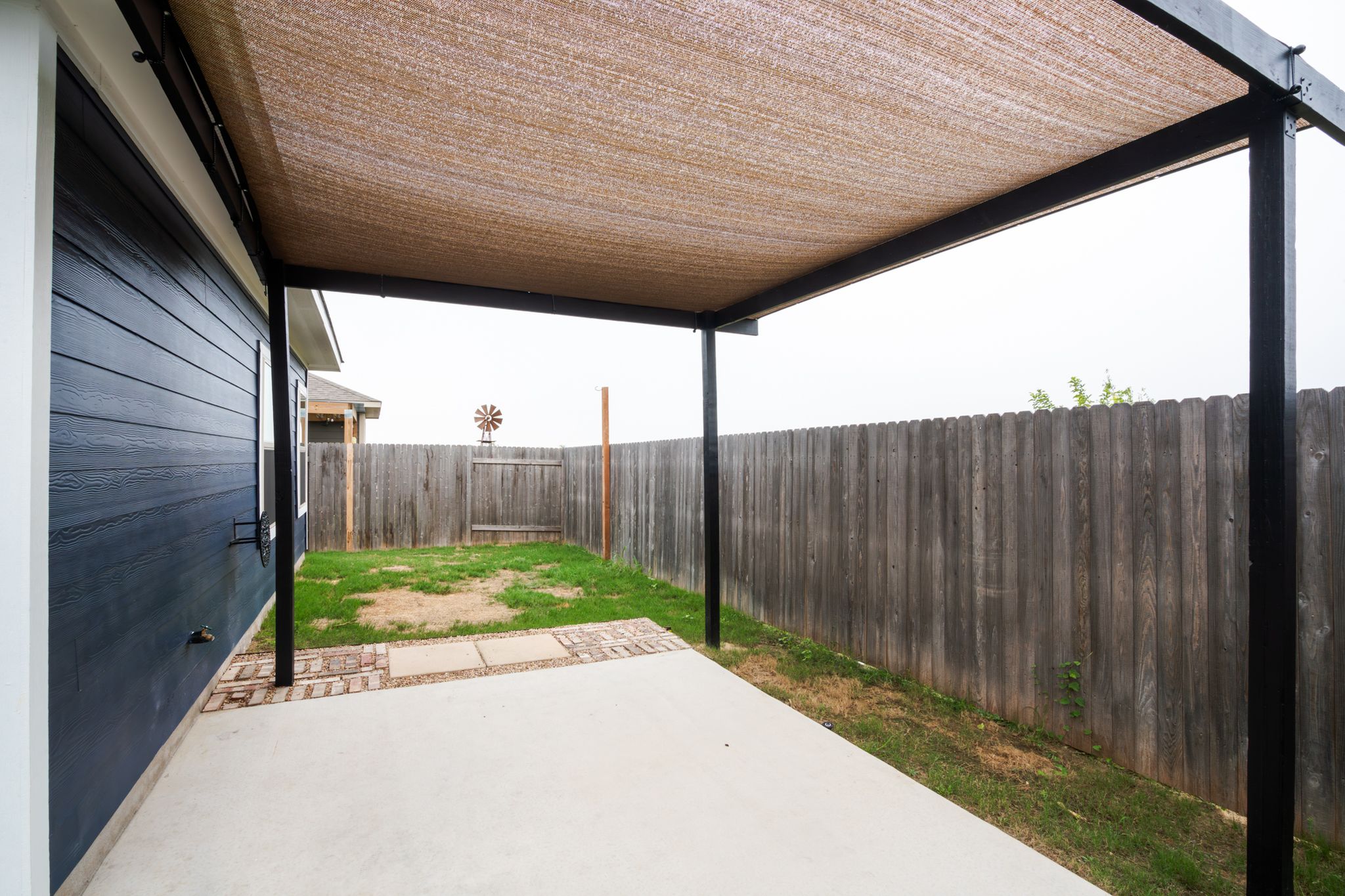 main property photo 32