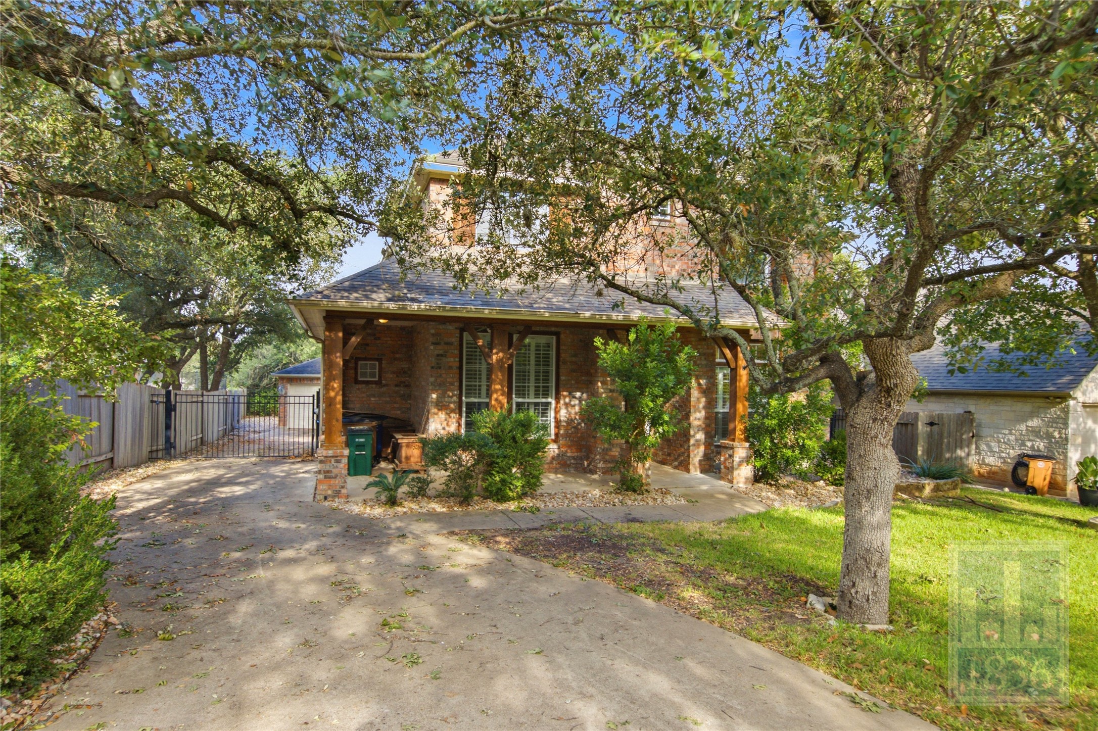 main property photo 33