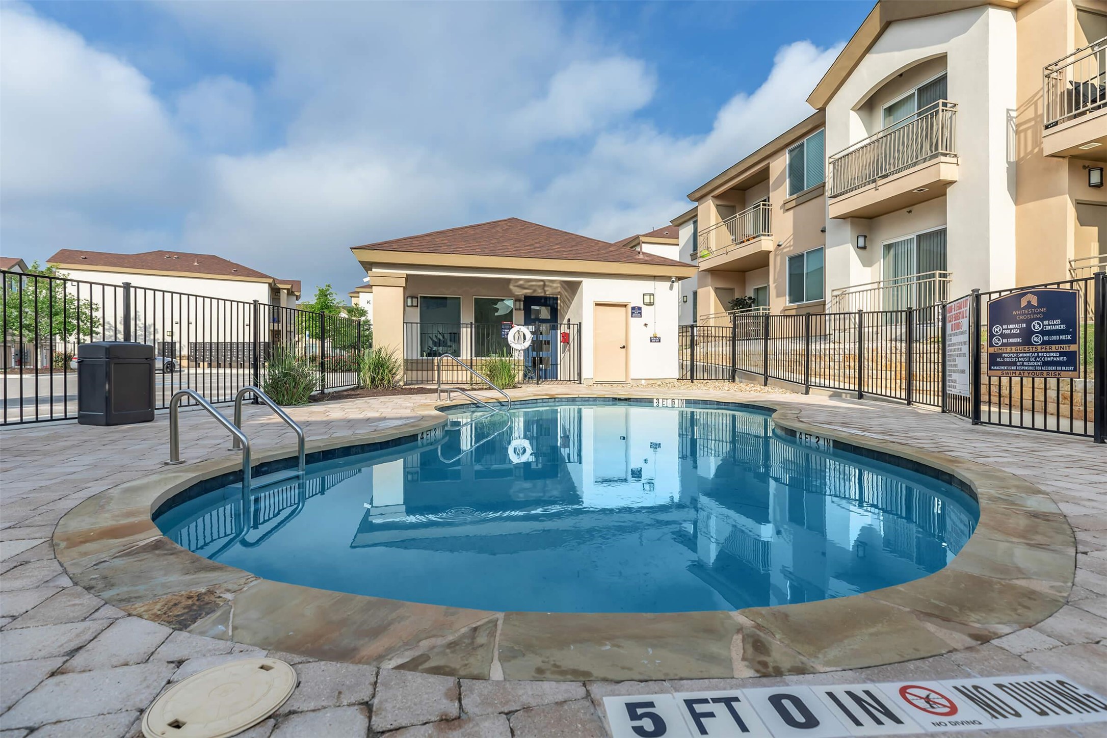main property photo 23