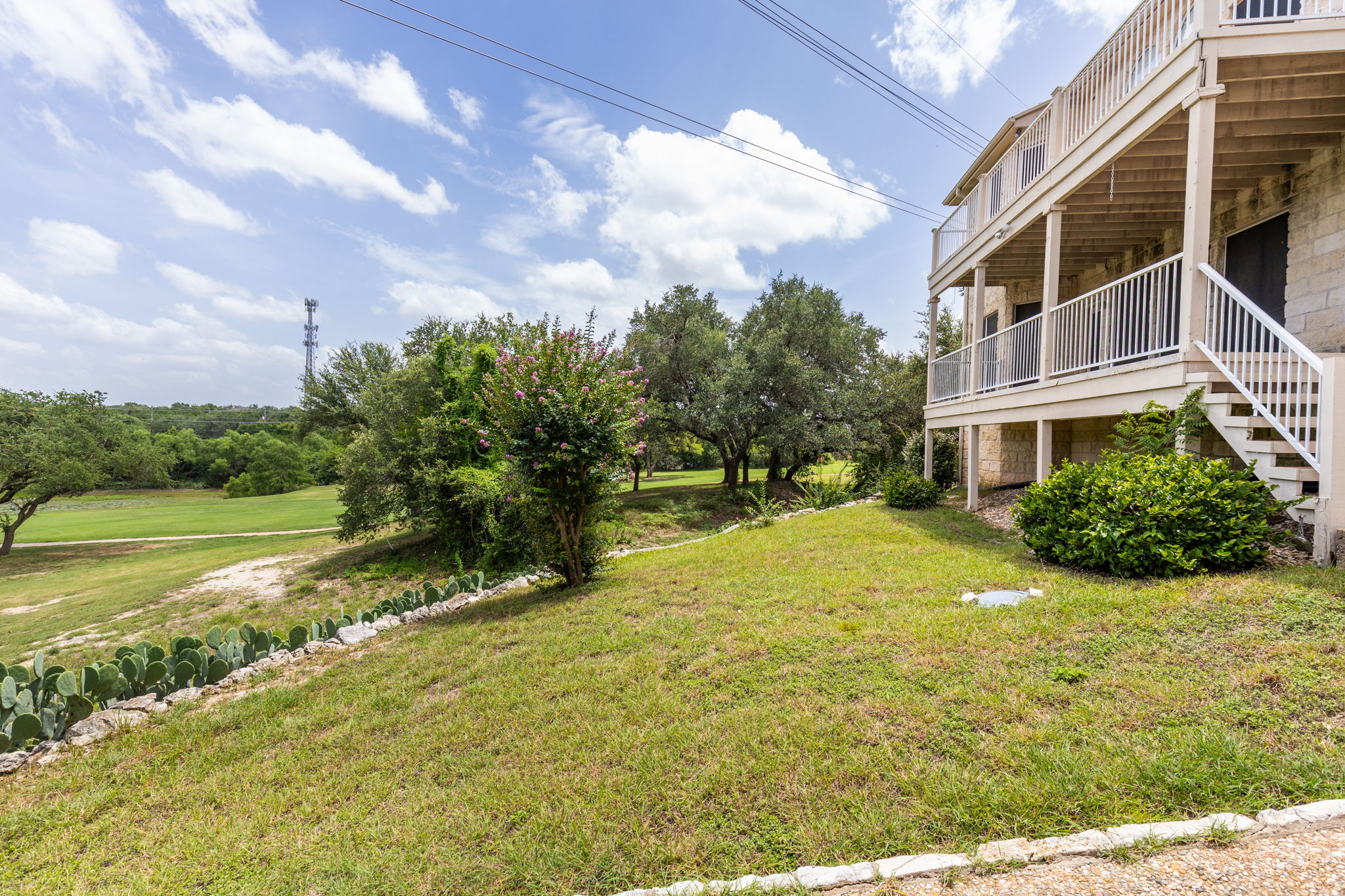 main property photo 34