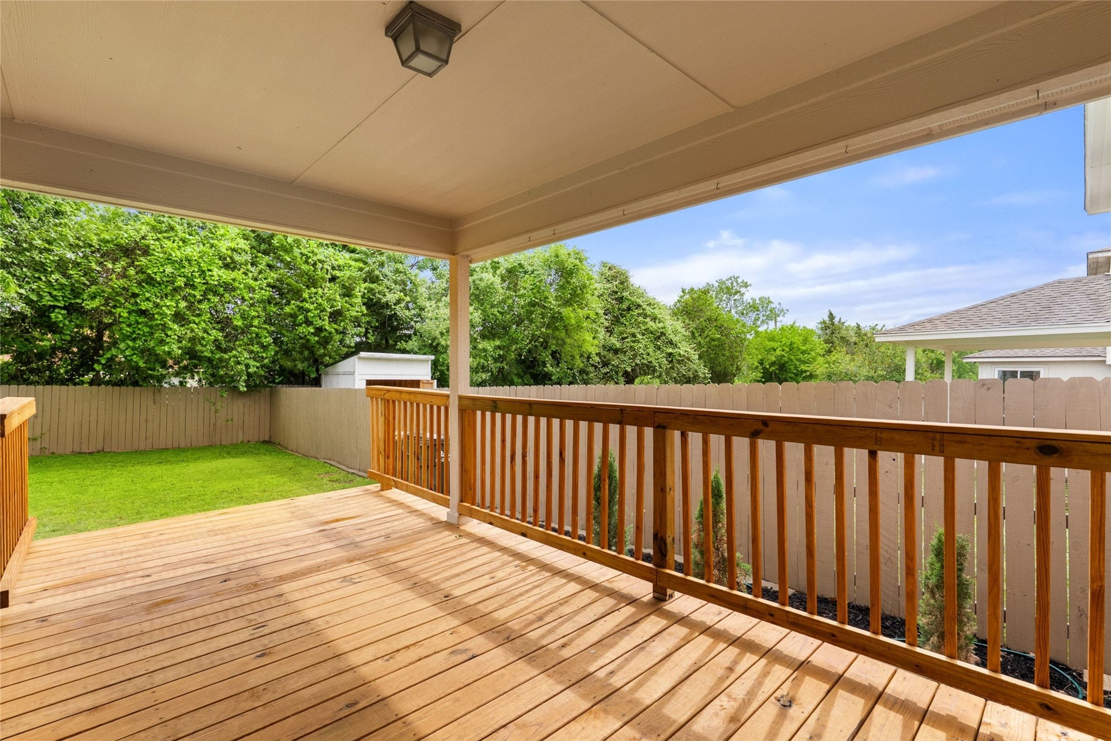 main property photo 27