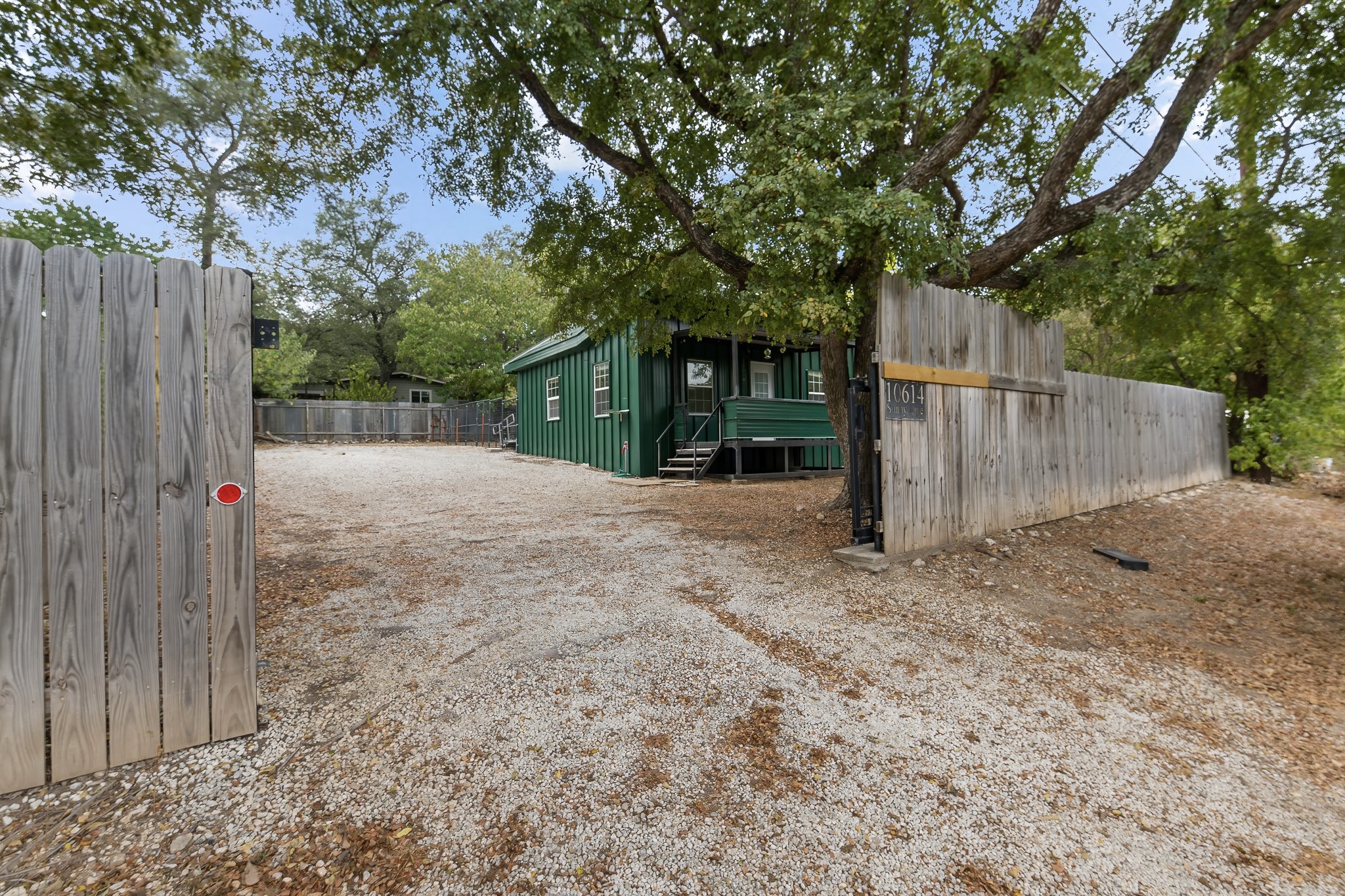 main property photo 20