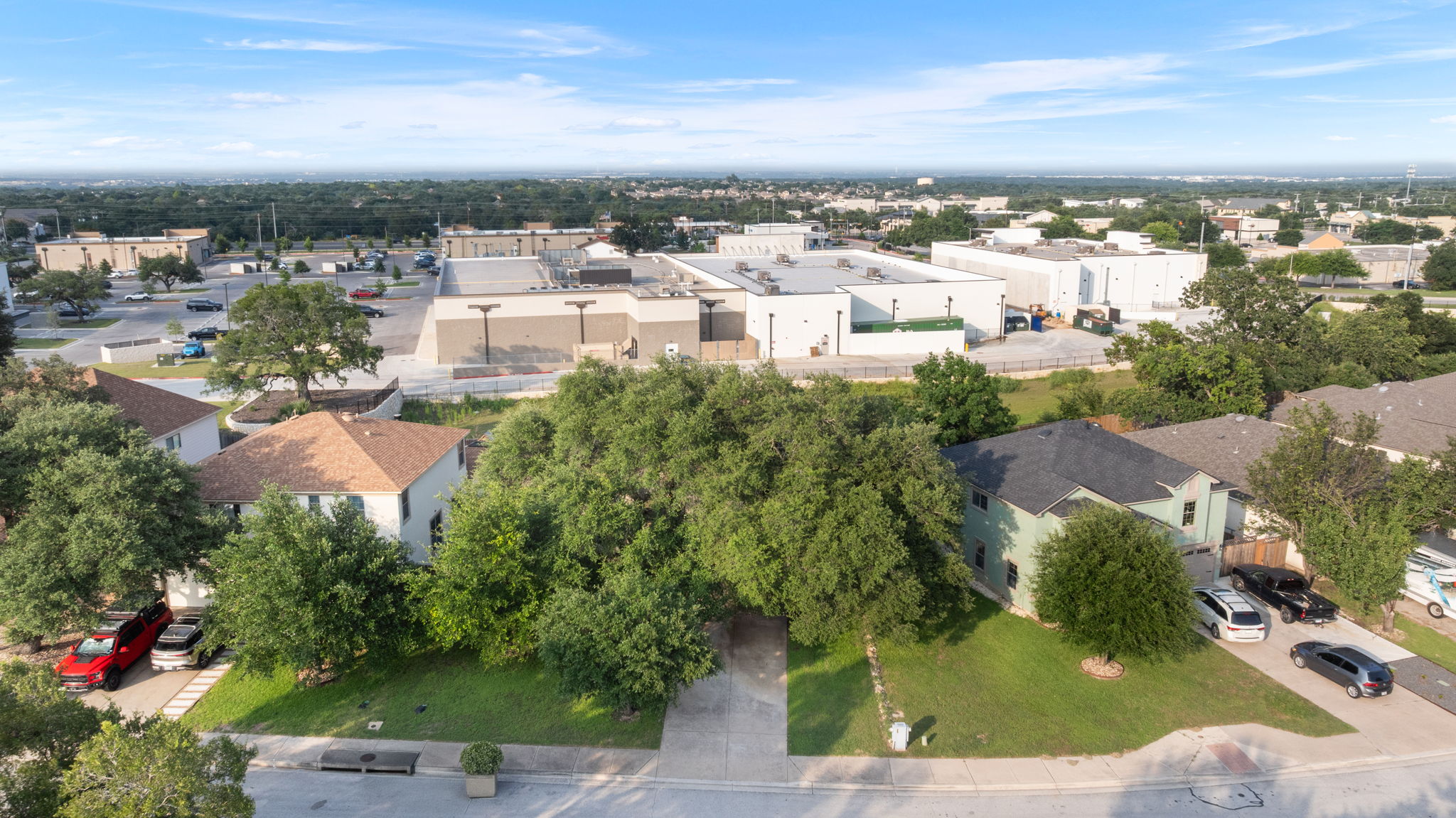 main property photo 29