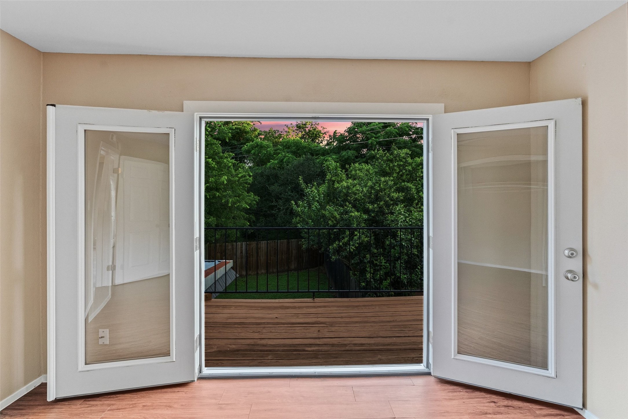 main property photo 17