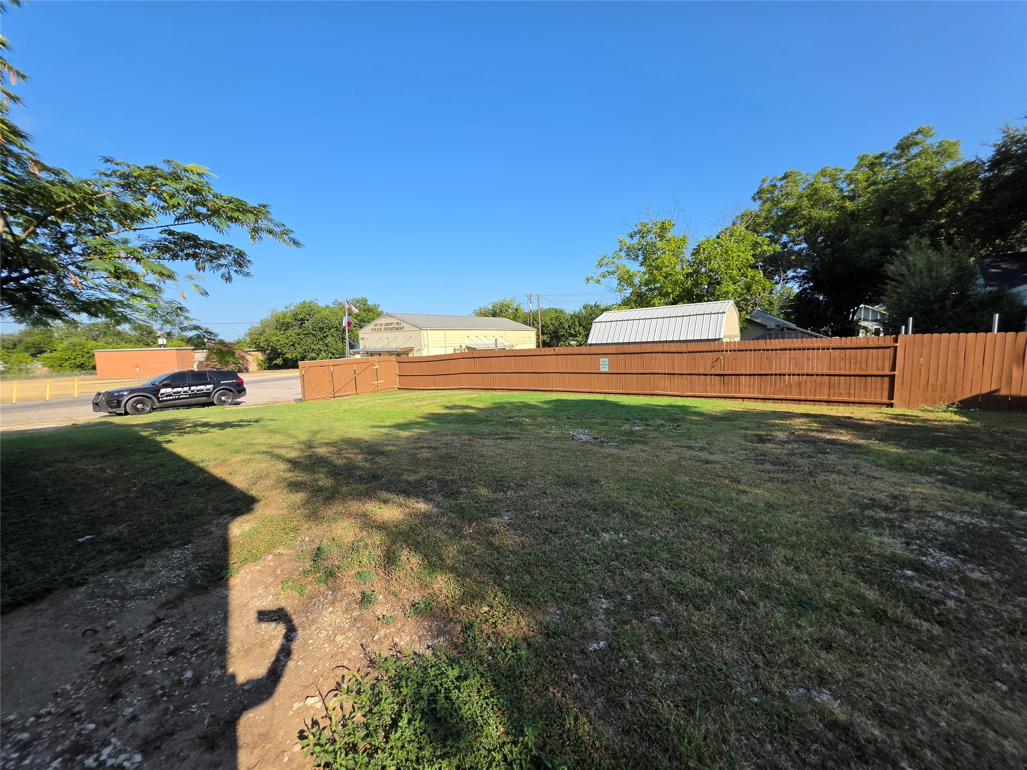 main property photo 21