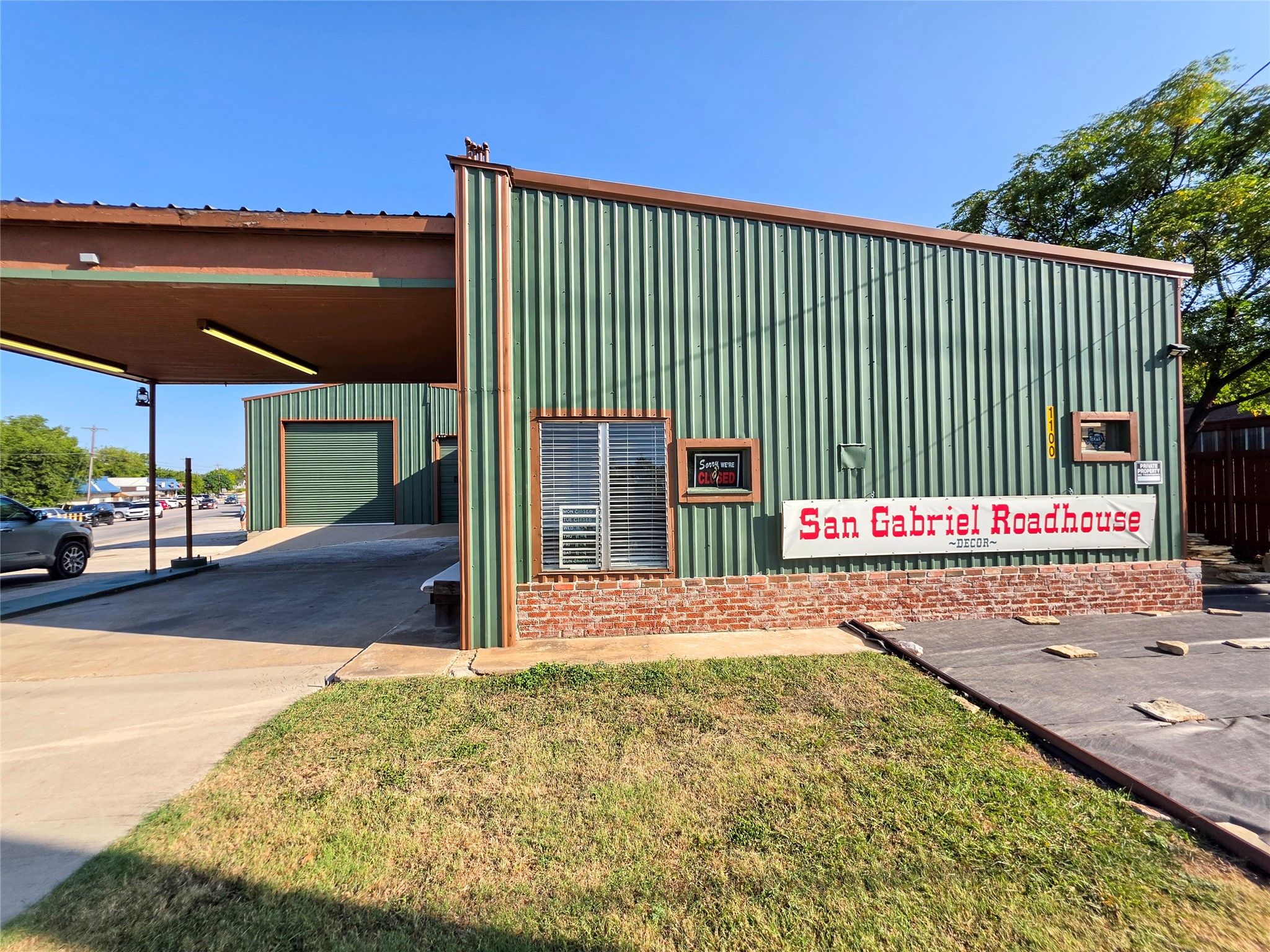 main property photo 26