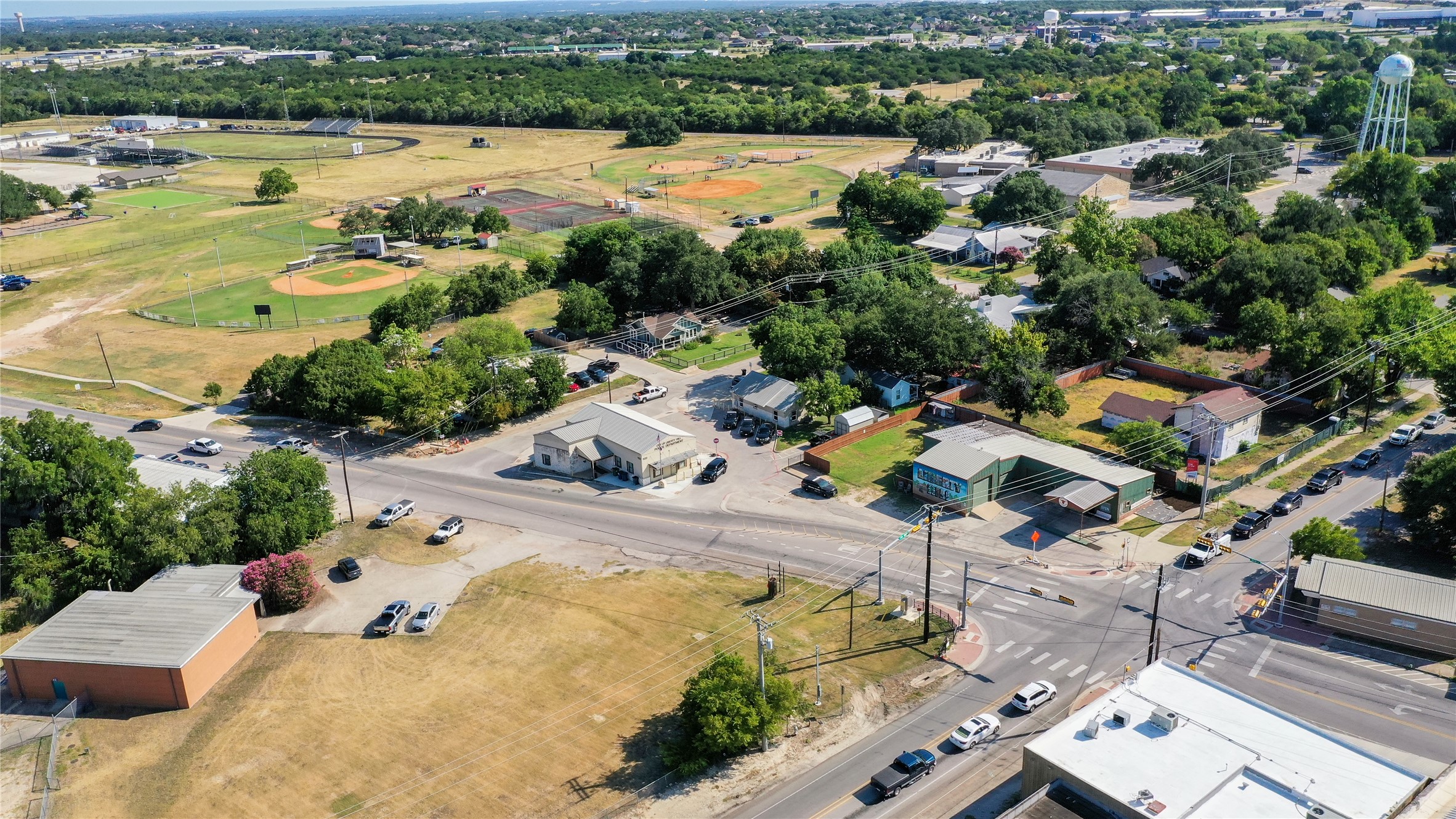 main property photo 31