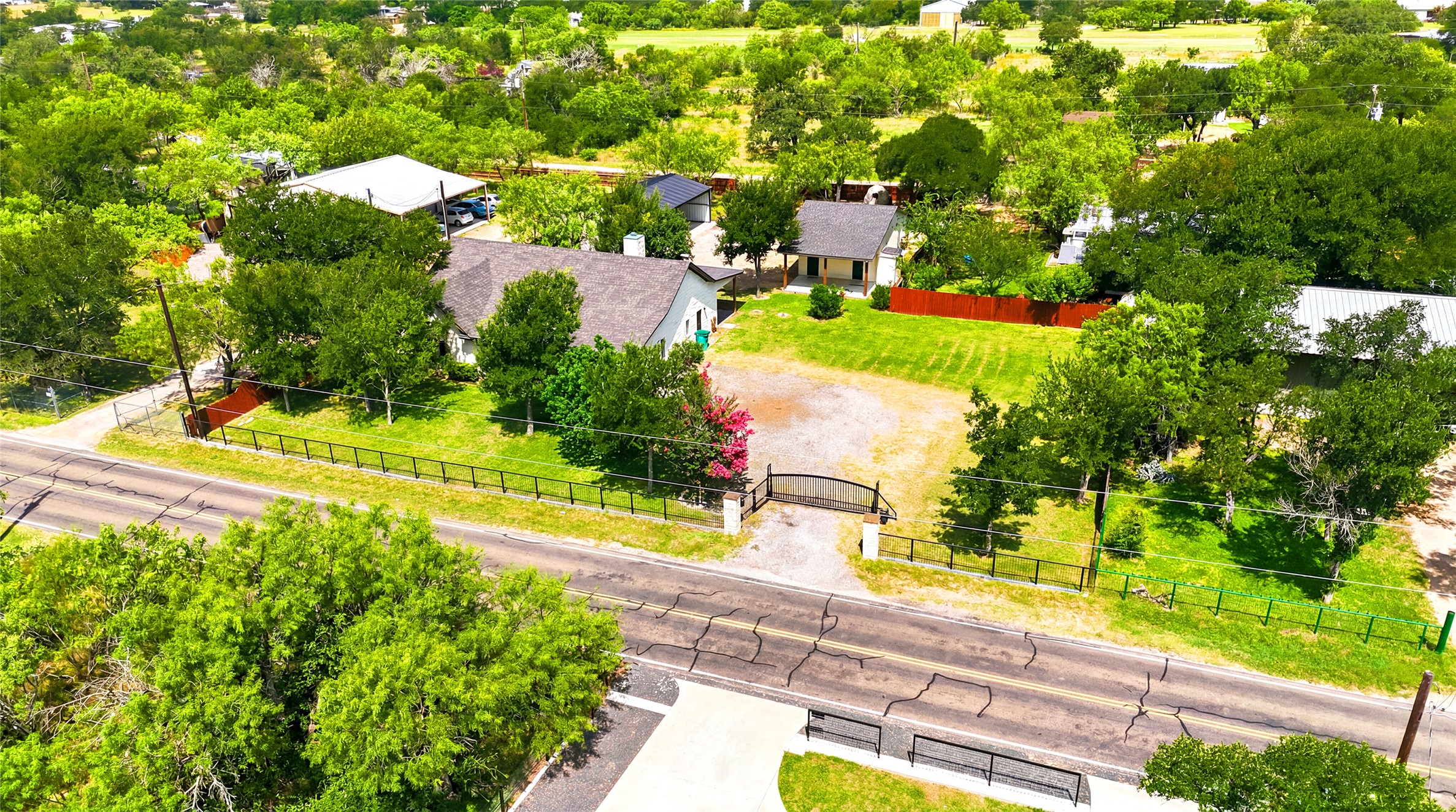 main property photo 39